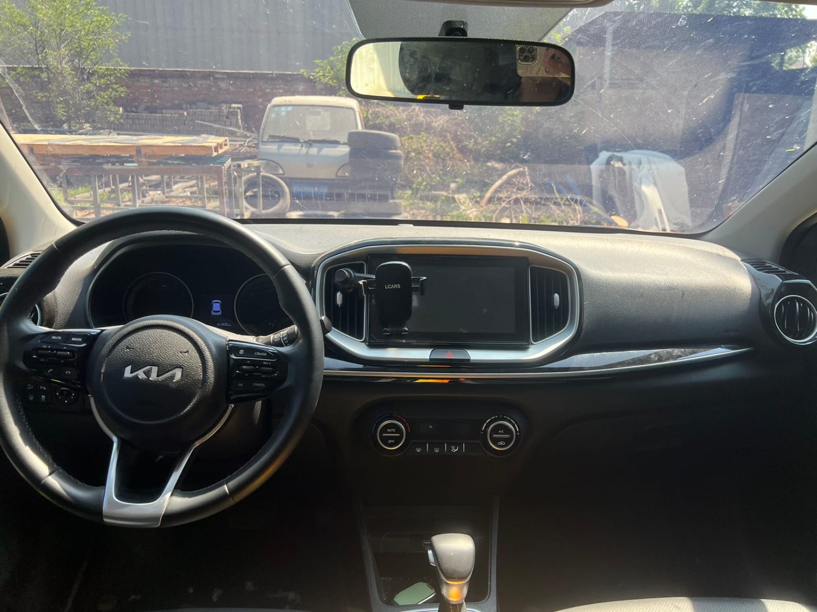 Kia KX1 E-Sport Sky Window Edition
