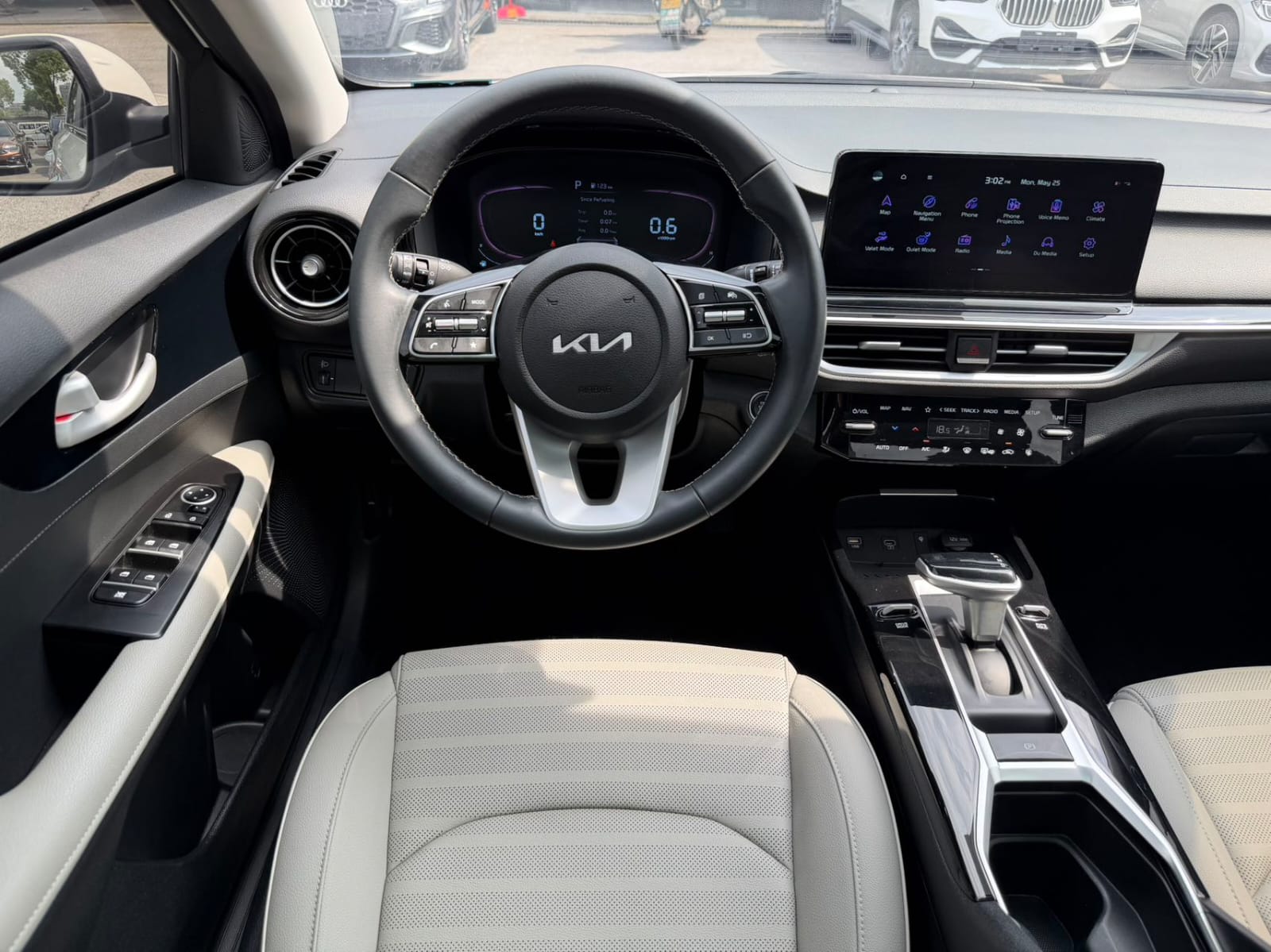 Kia K3 1.5L CVT Deluxe Edition