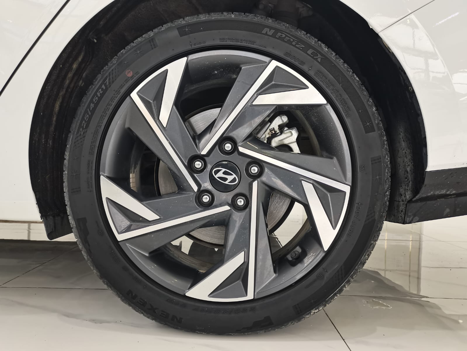 Hyundai Elantra 1.5L CVT GLX Elite Edition