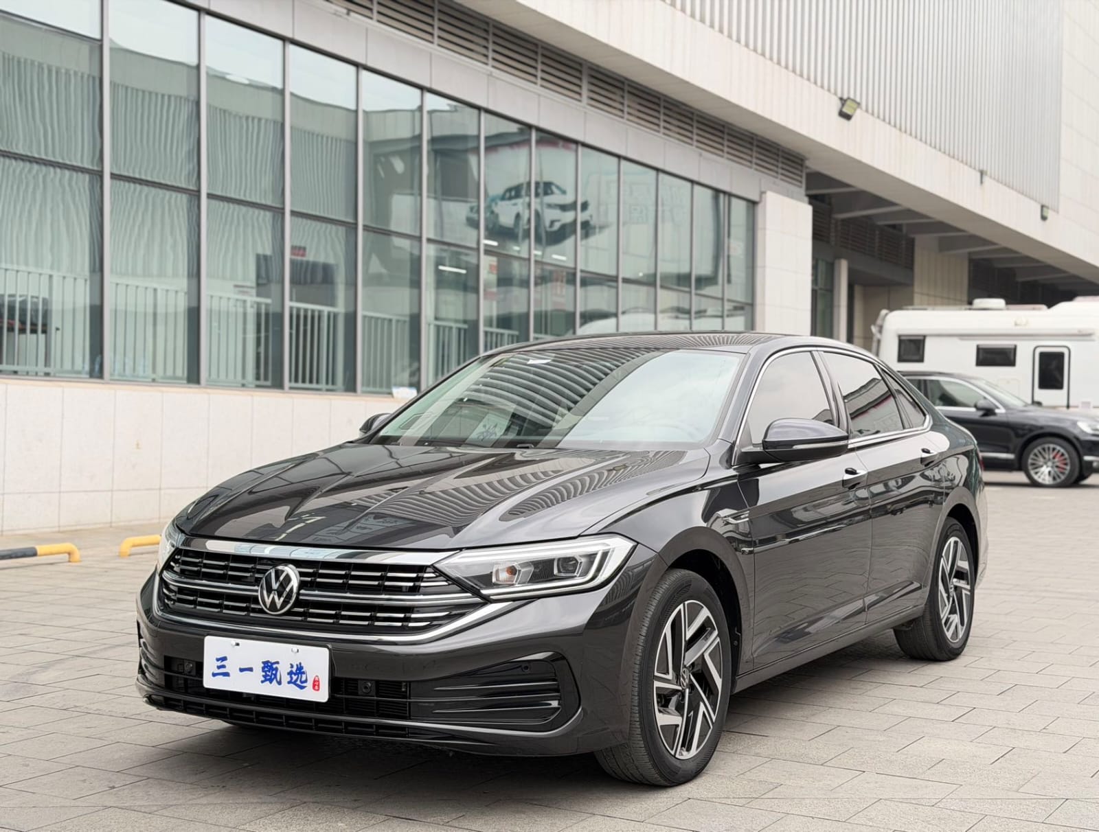 Volkswagen Sagitar 280TSI DSG Lite