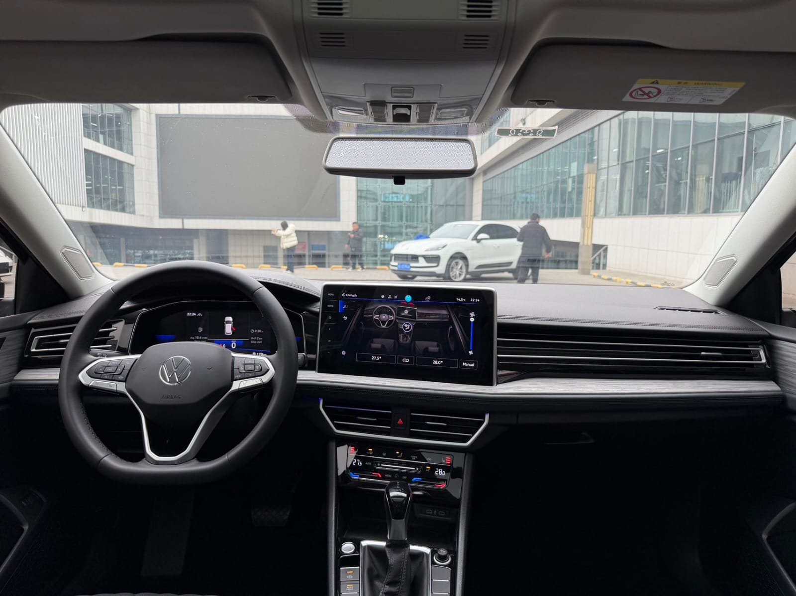 Volkswagen Sagitar 280TSI DSG Lite