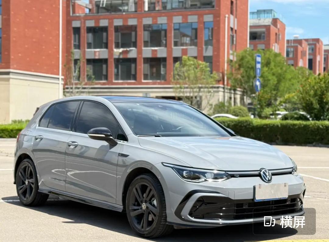Volkswagen Golf R-Line