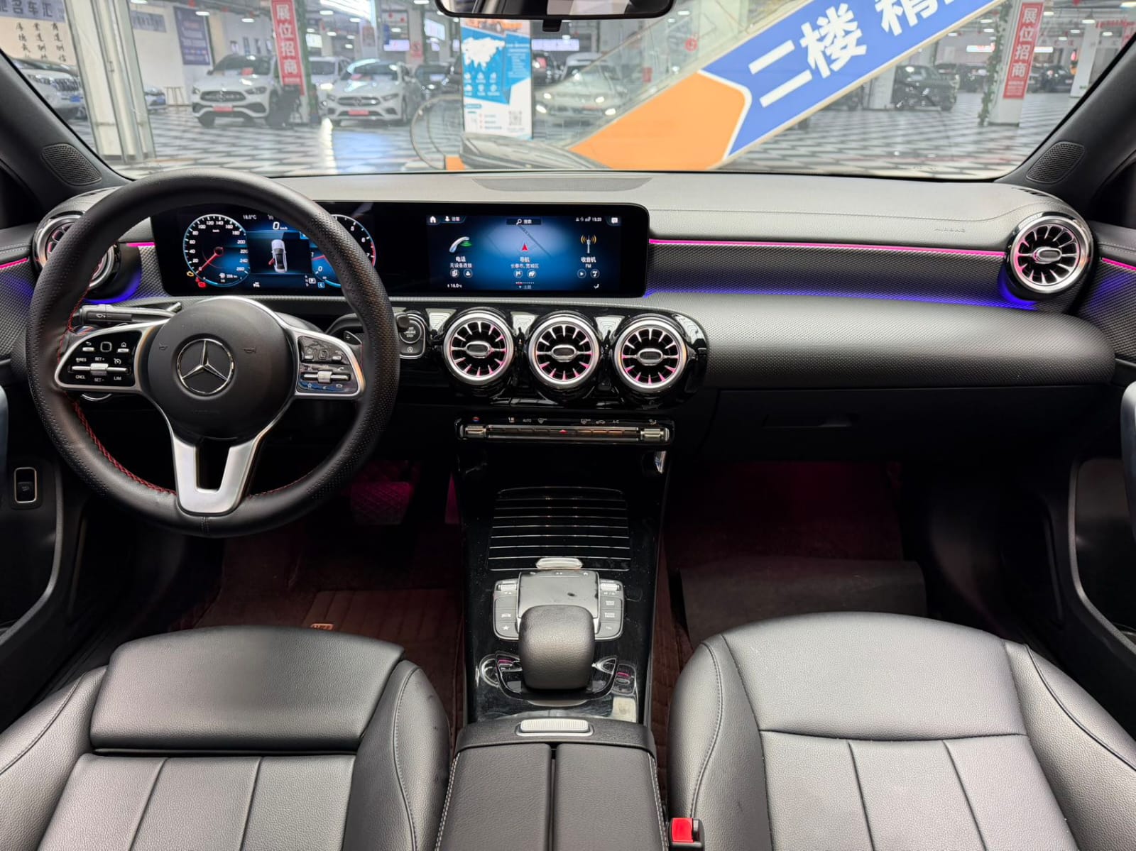 Mercedes-Benz A180