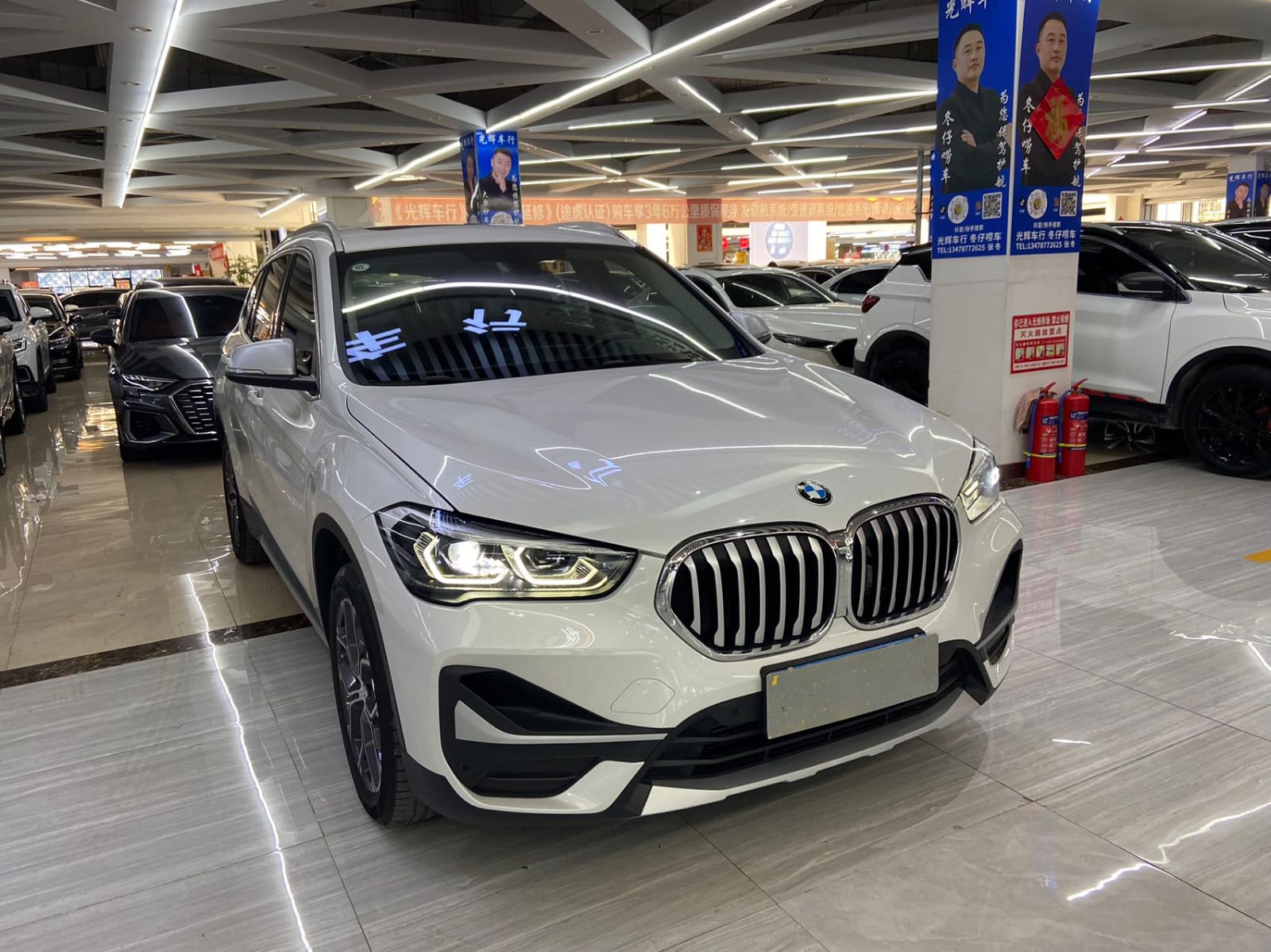 BMW X1 sDrive20Li Premium Edition - Фото 2