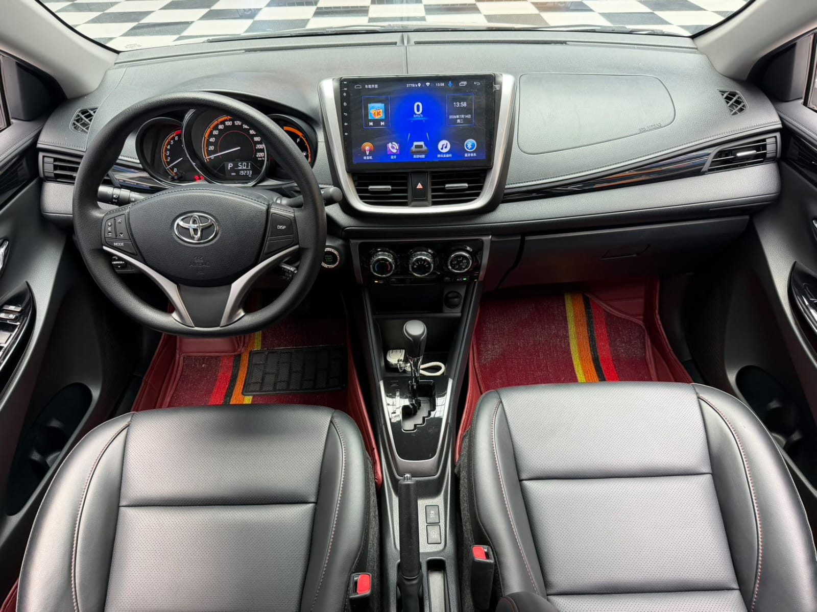 Toyota Yaris L Luxury