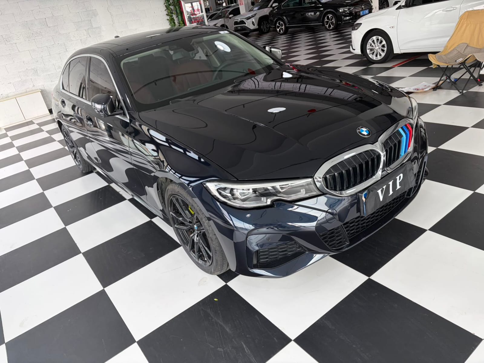 BMW 3 Series 320Li 2.0T Sport Edition - Фото 2