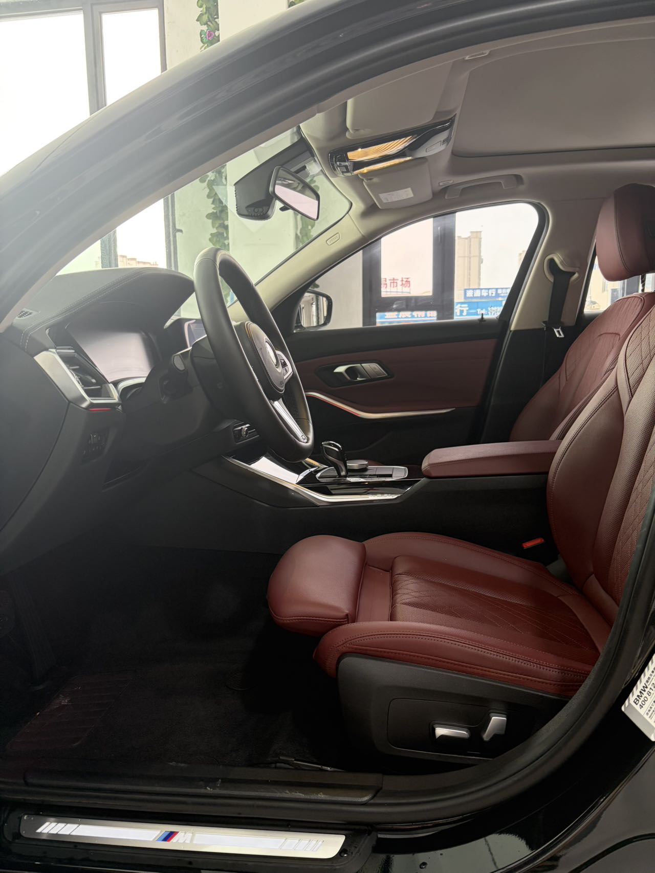 BMW 3 Series 320Li 2.0T Sport Edition - Фото 4