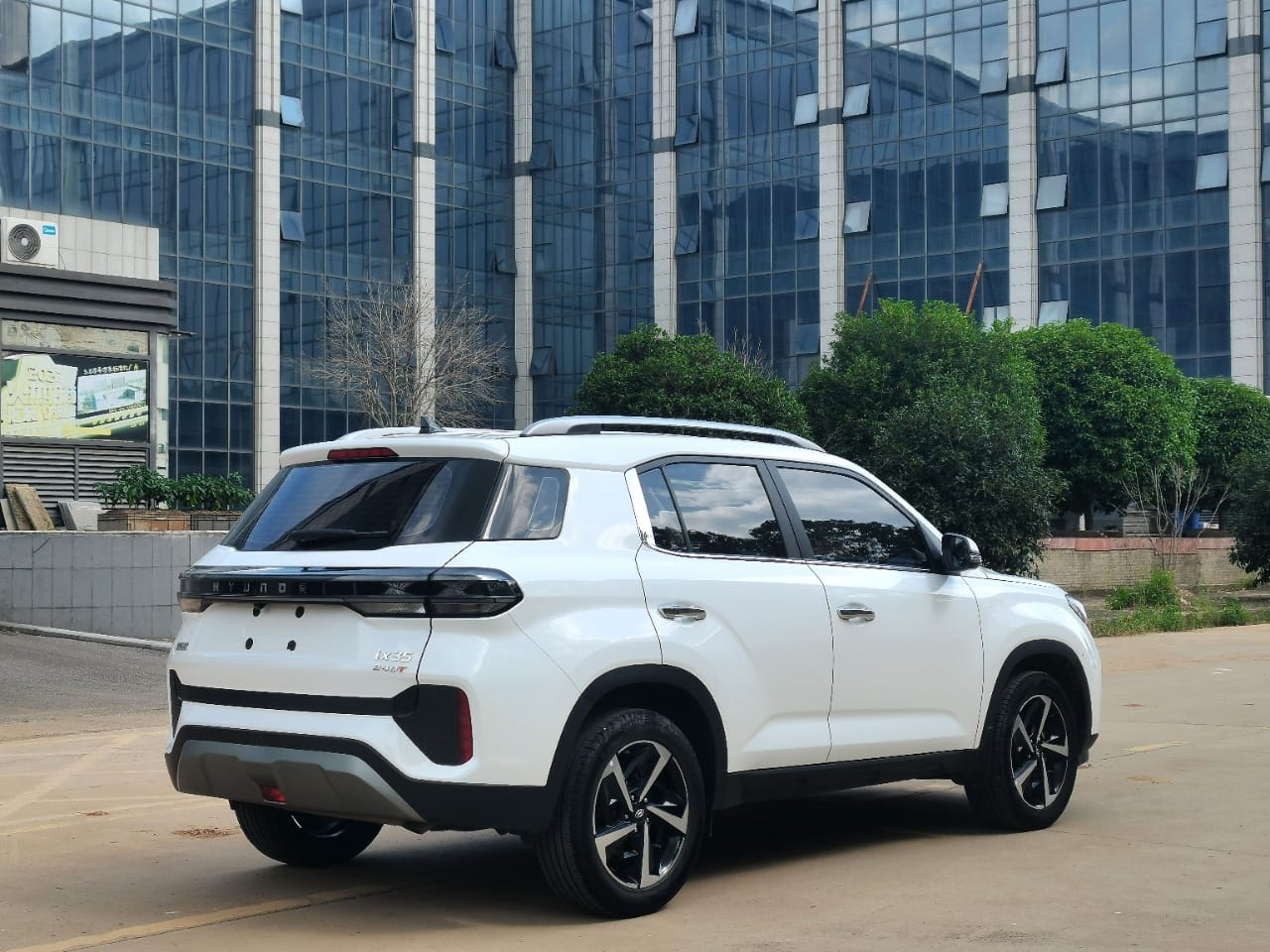 Hyundai ix35 240TGDi DCT GLS Leading Edition VI - Фото 3
