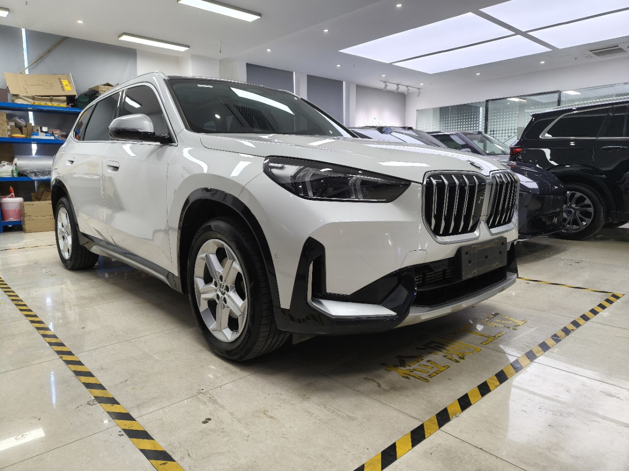 BMW X1 20Li X - Фото 2
