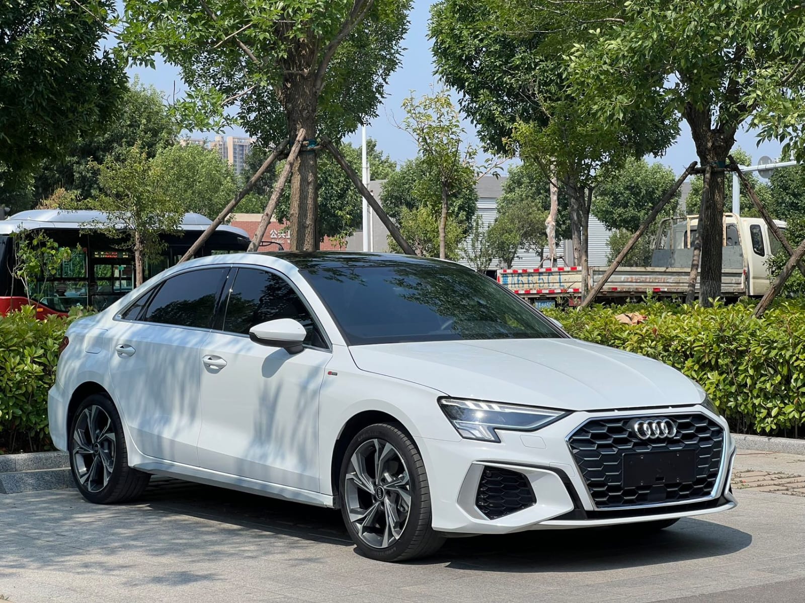 Audi A3 Limousine 35 TFSI Luxury Sport