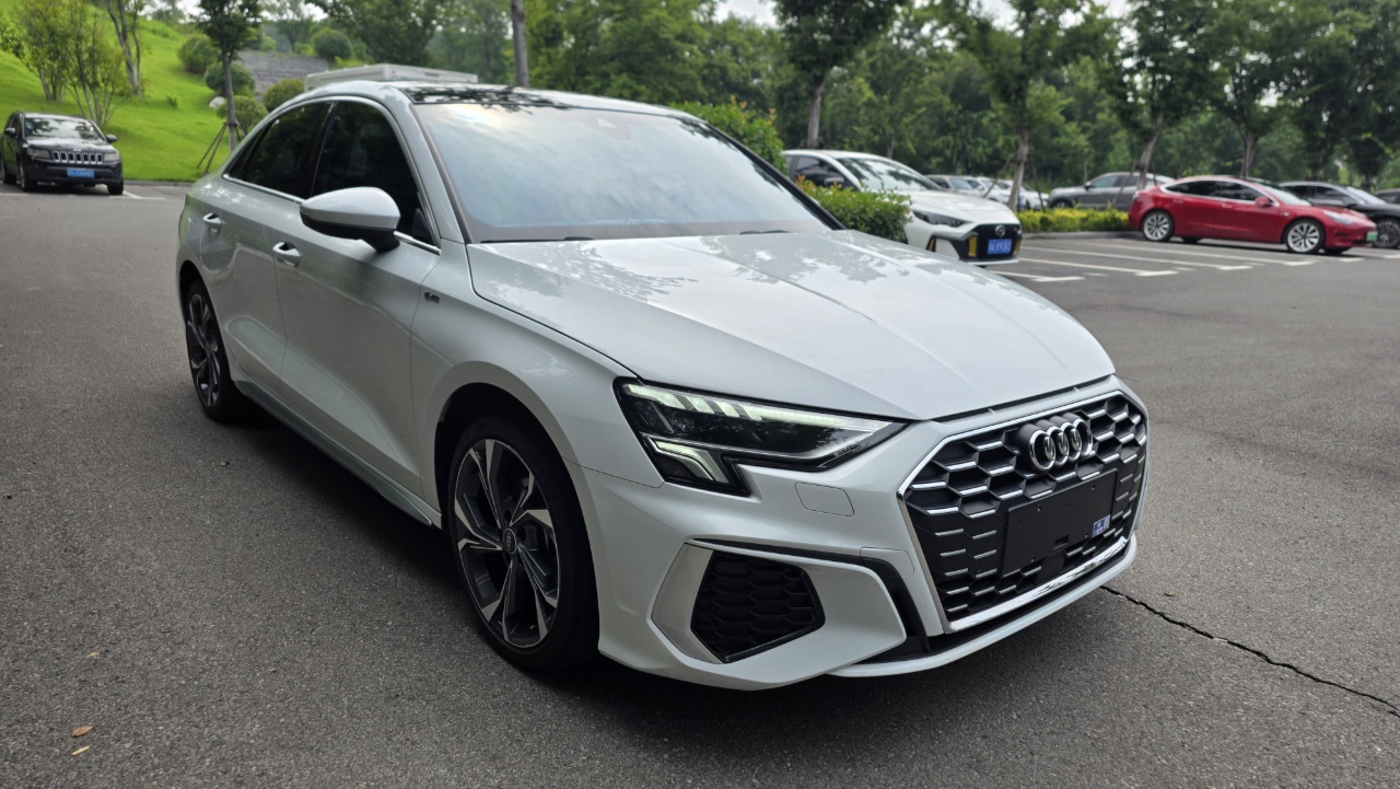 Audi A3L Limousine 35 TFSI