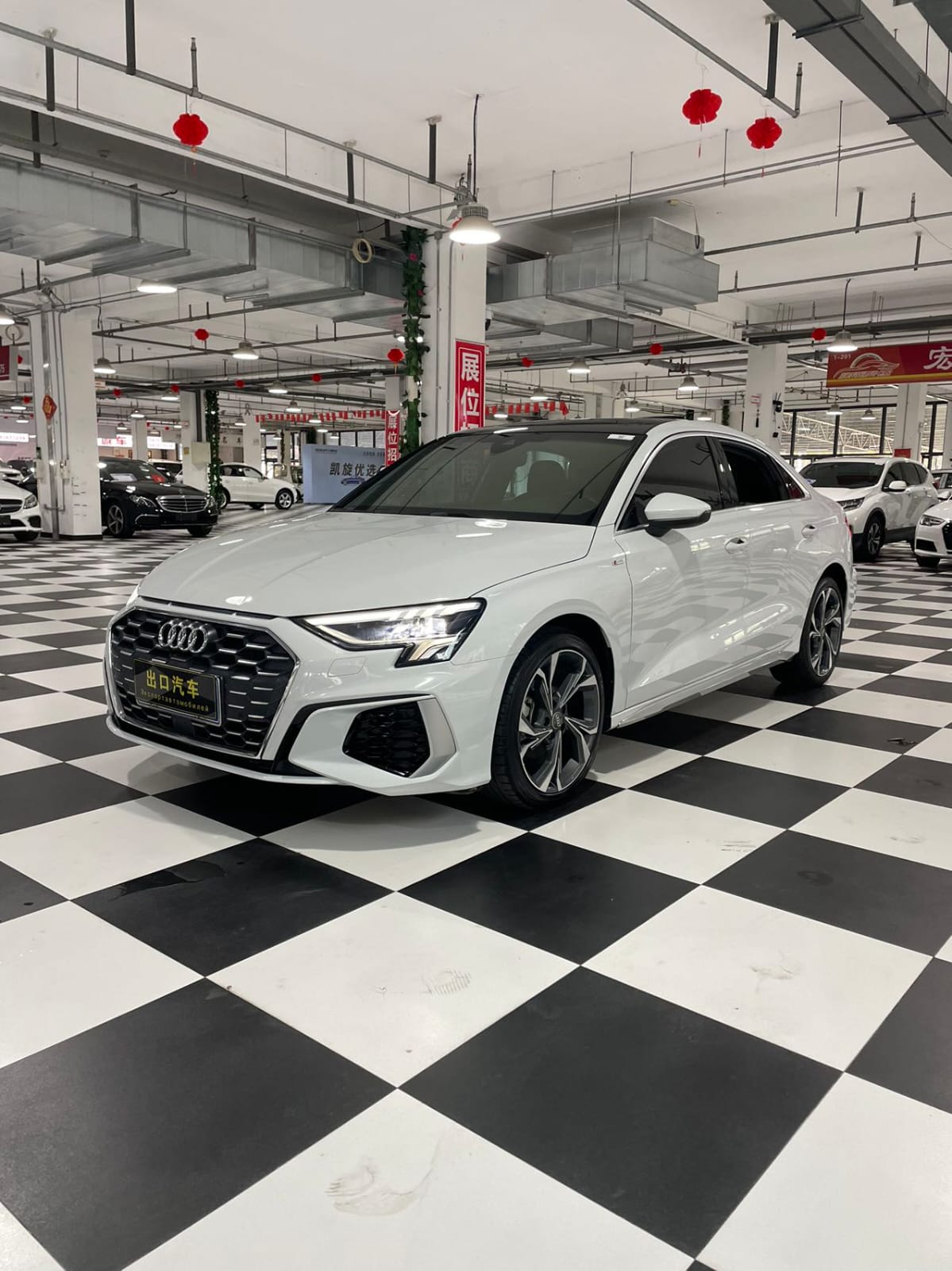Audi A3L Limousine 35 TFSI Sport Fashion - Фото 1