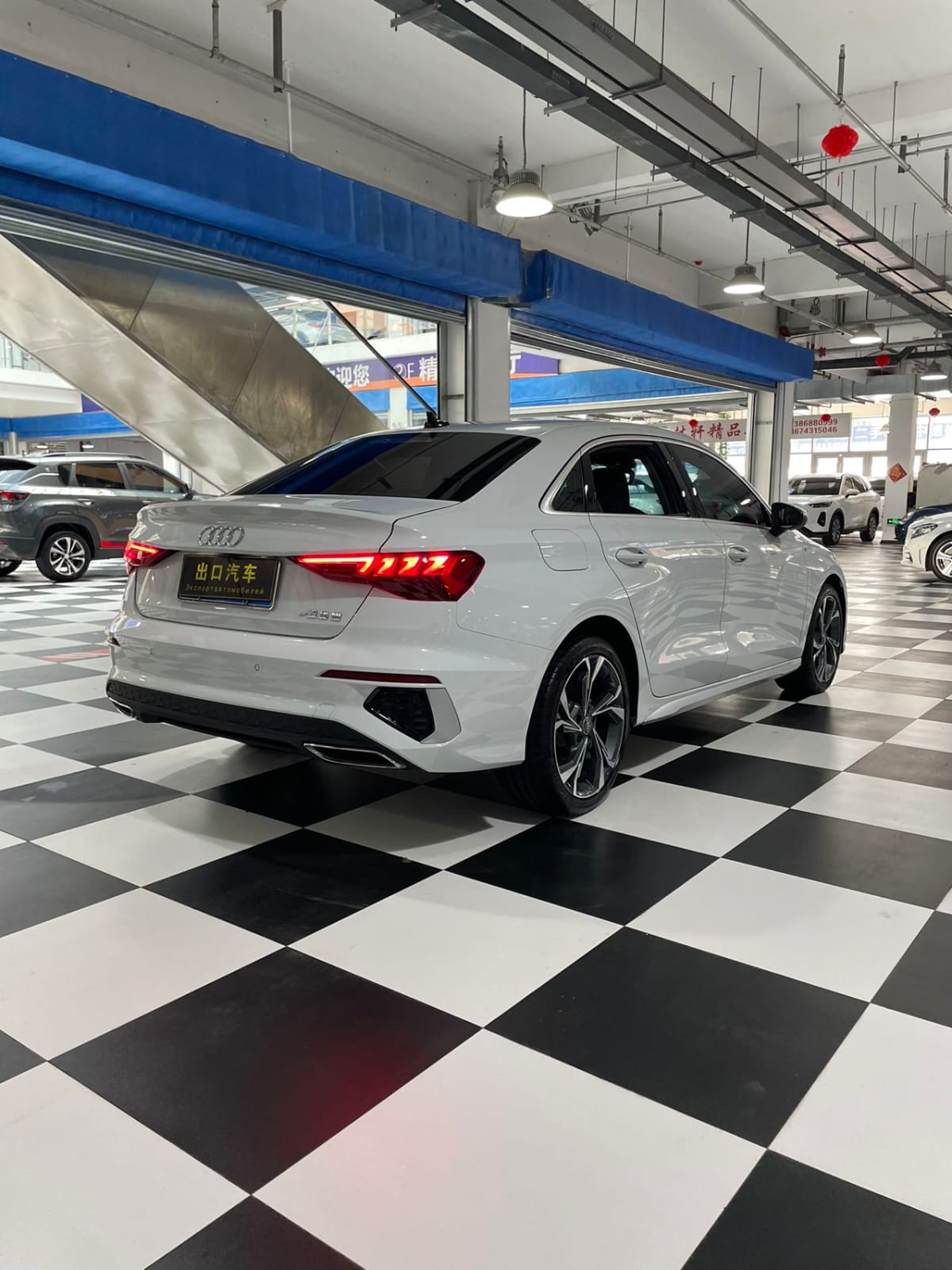 Audi A3L Limousine 35 TFSI Sport Fashion - Фото 3