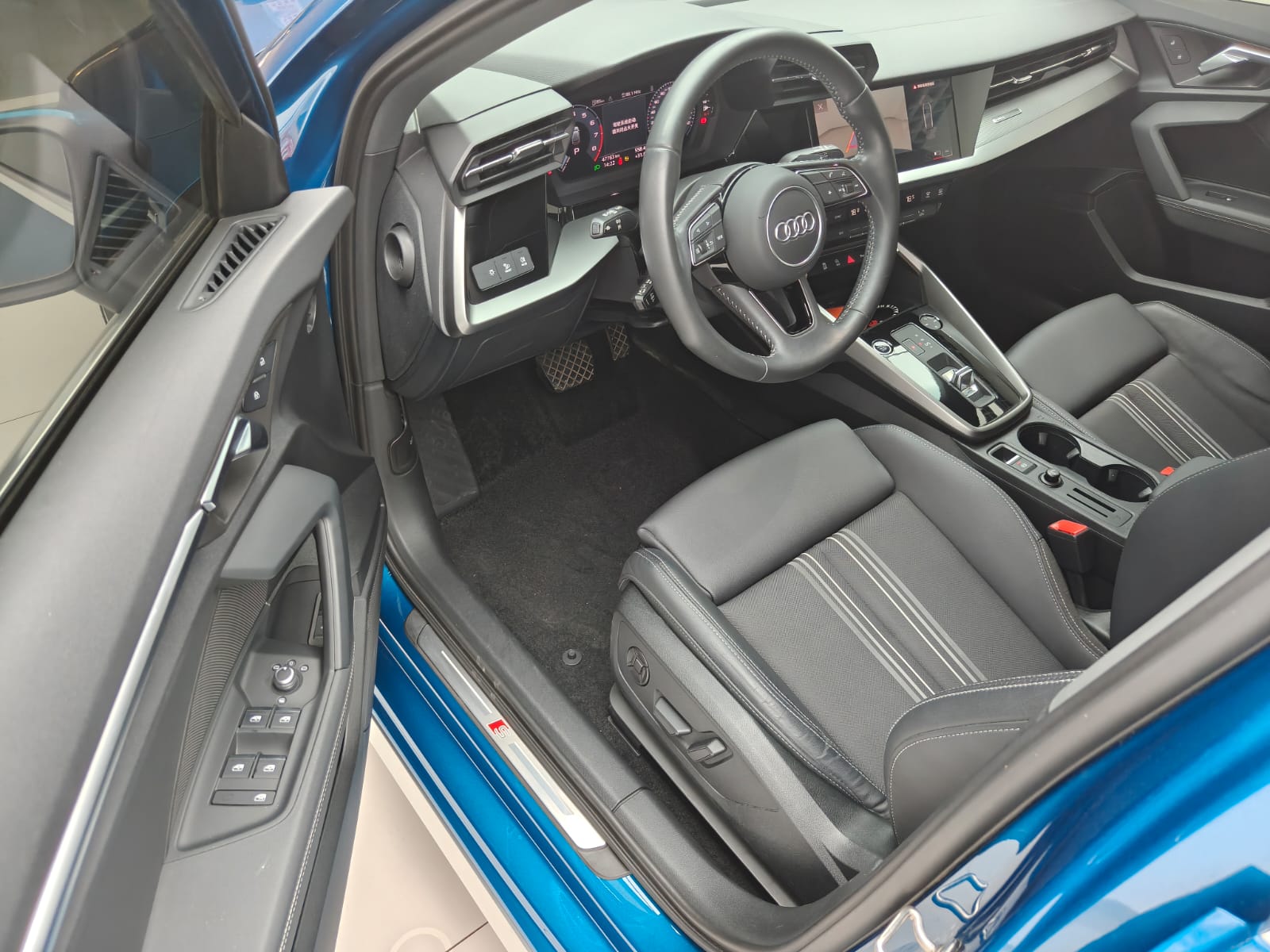 Audi A3 Sportback 35 TFSI Sport - Фото 4