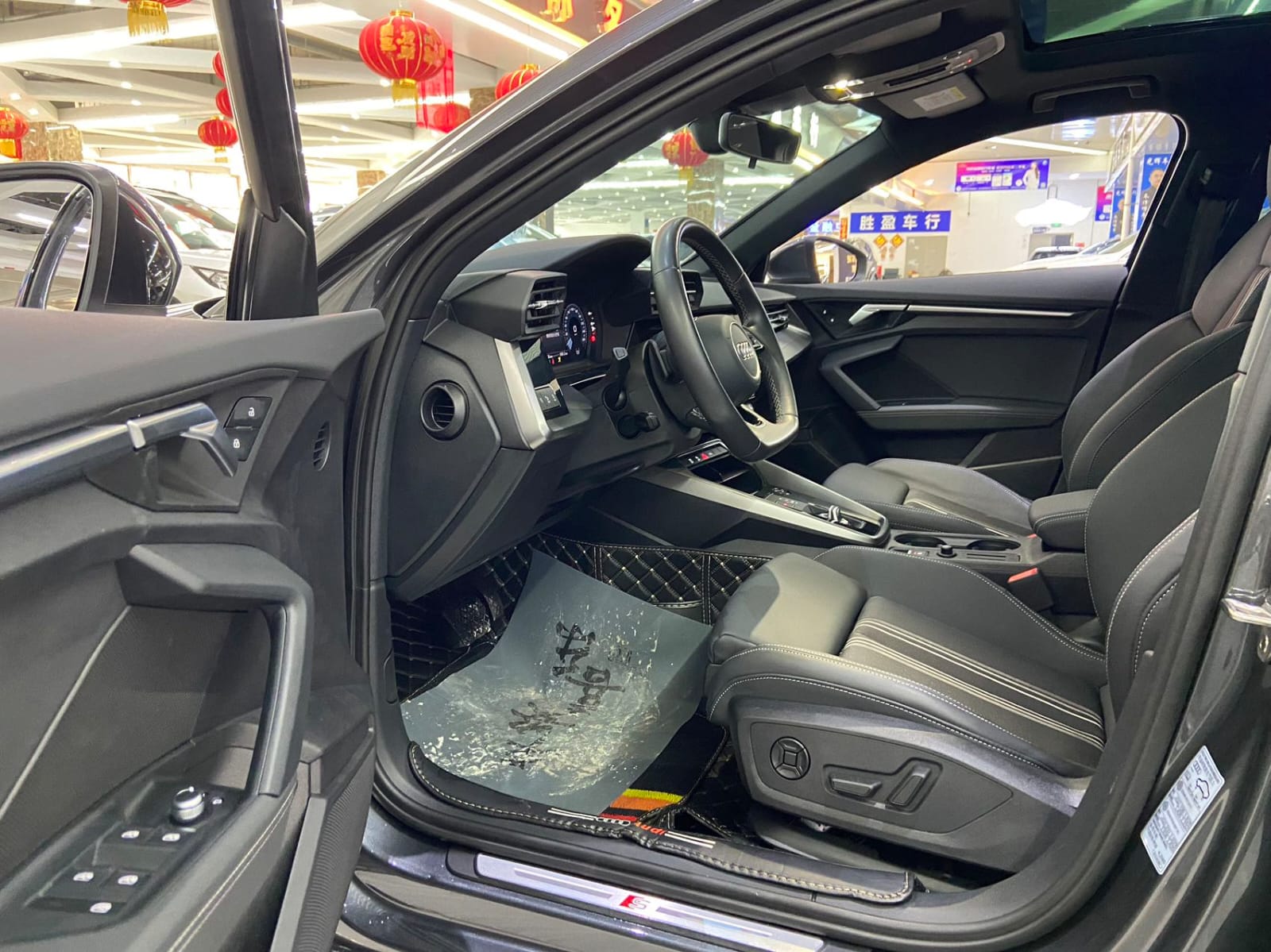 Audi A3L Limousine 35 TFSI Sport - Фото 4