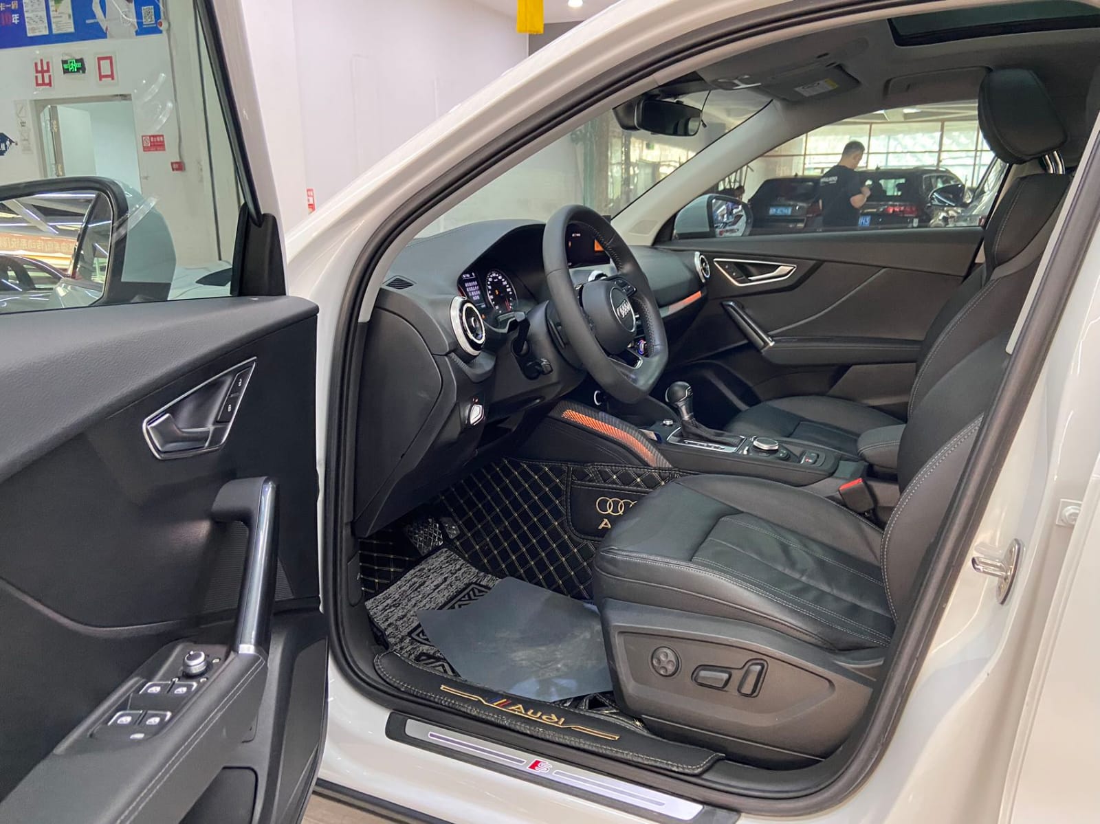 Audi Q2L 35 TFSI Dynamic - Фото 4