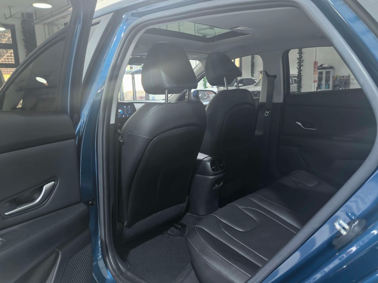 Hyundai Elantra Premium 1.5L - Фото 5