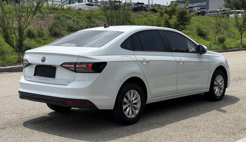 Volkswagen Lavida 1.5L Automatic New Edition - Фото 2