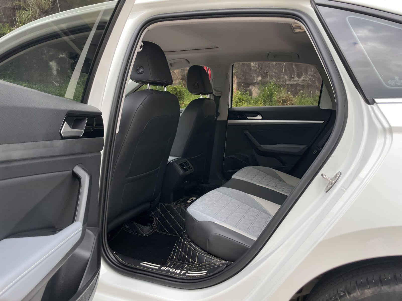Volkswagen Lavida 280TSI - Фото 5