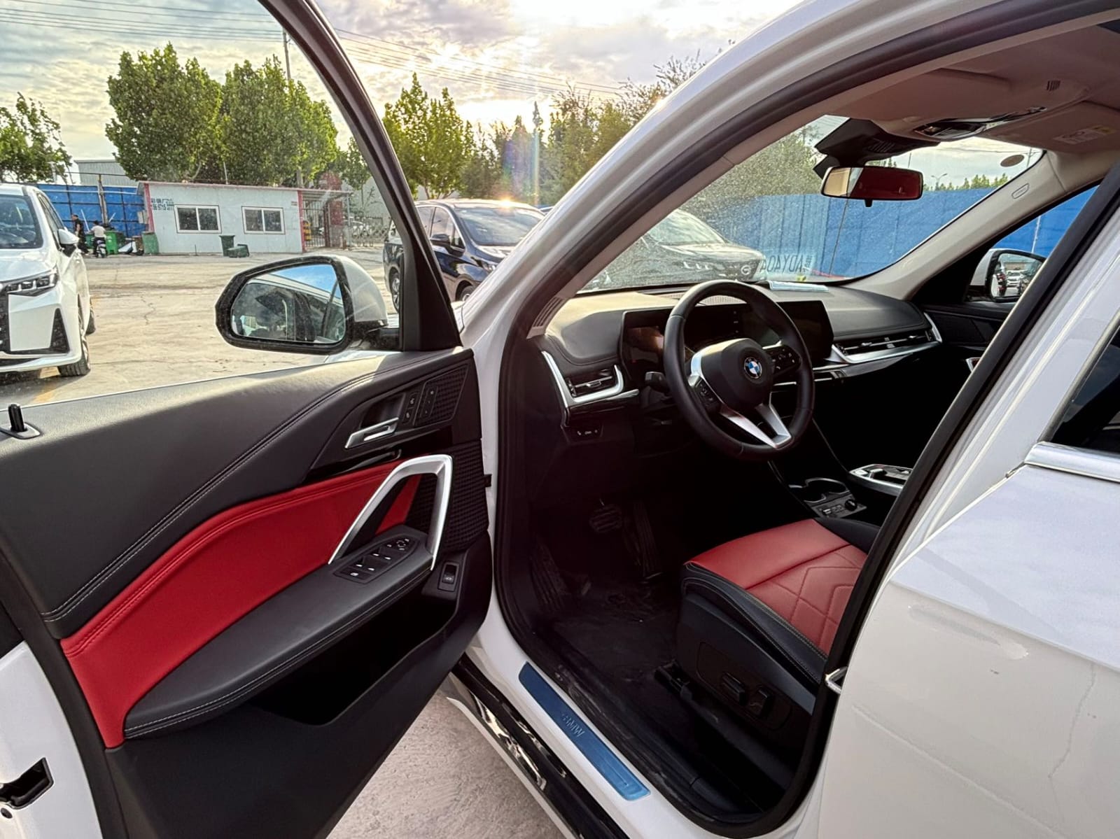 BMW X1sDrive20Li - Фото 4
