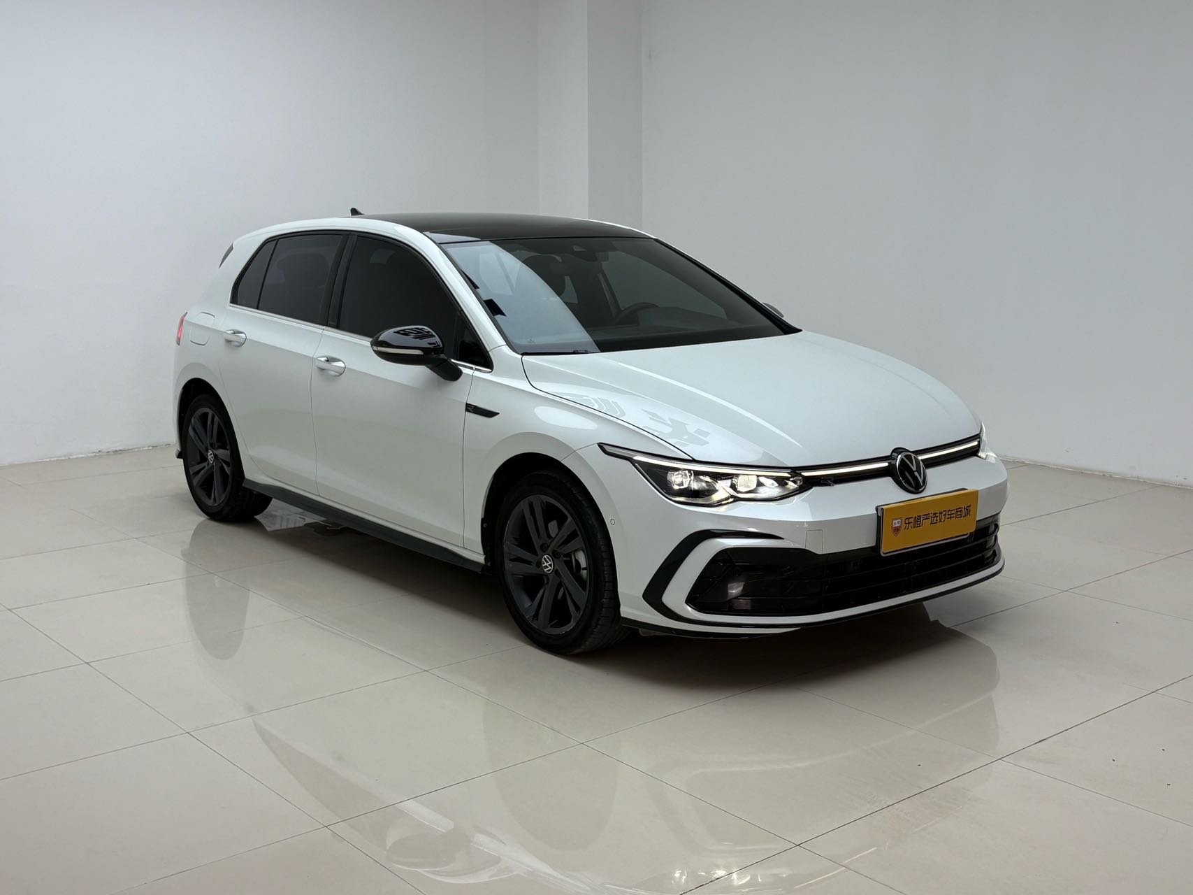 Volkswagen Golf 280TSI DSG R-Line - Фото 2