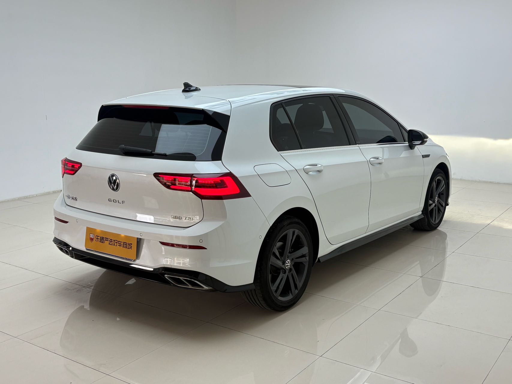 Volkswagen Golf 280TSI DSG R-Line - Фото 3