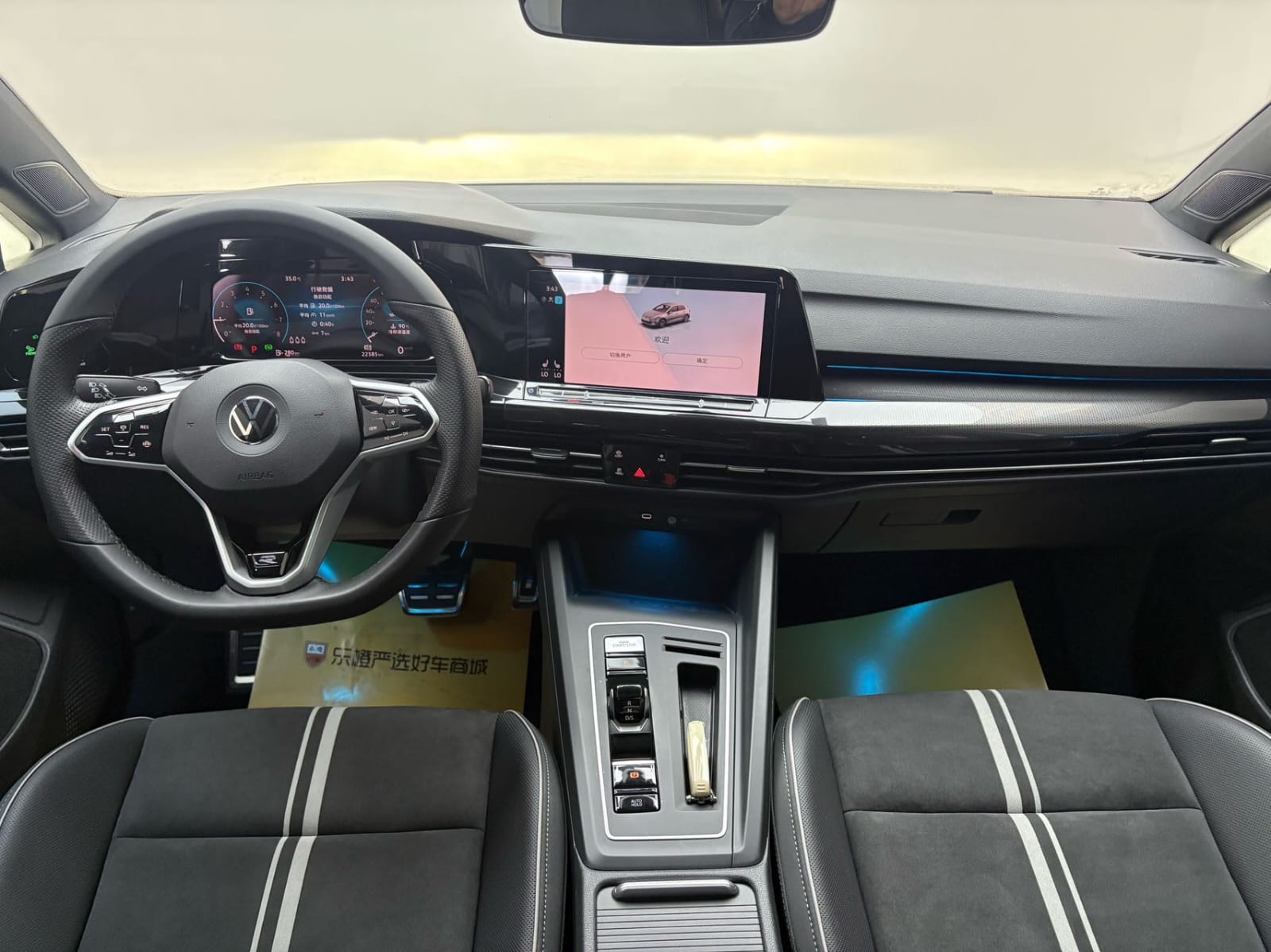 Volkswagen Golf 280TSI DSG R-Line - Фото 6