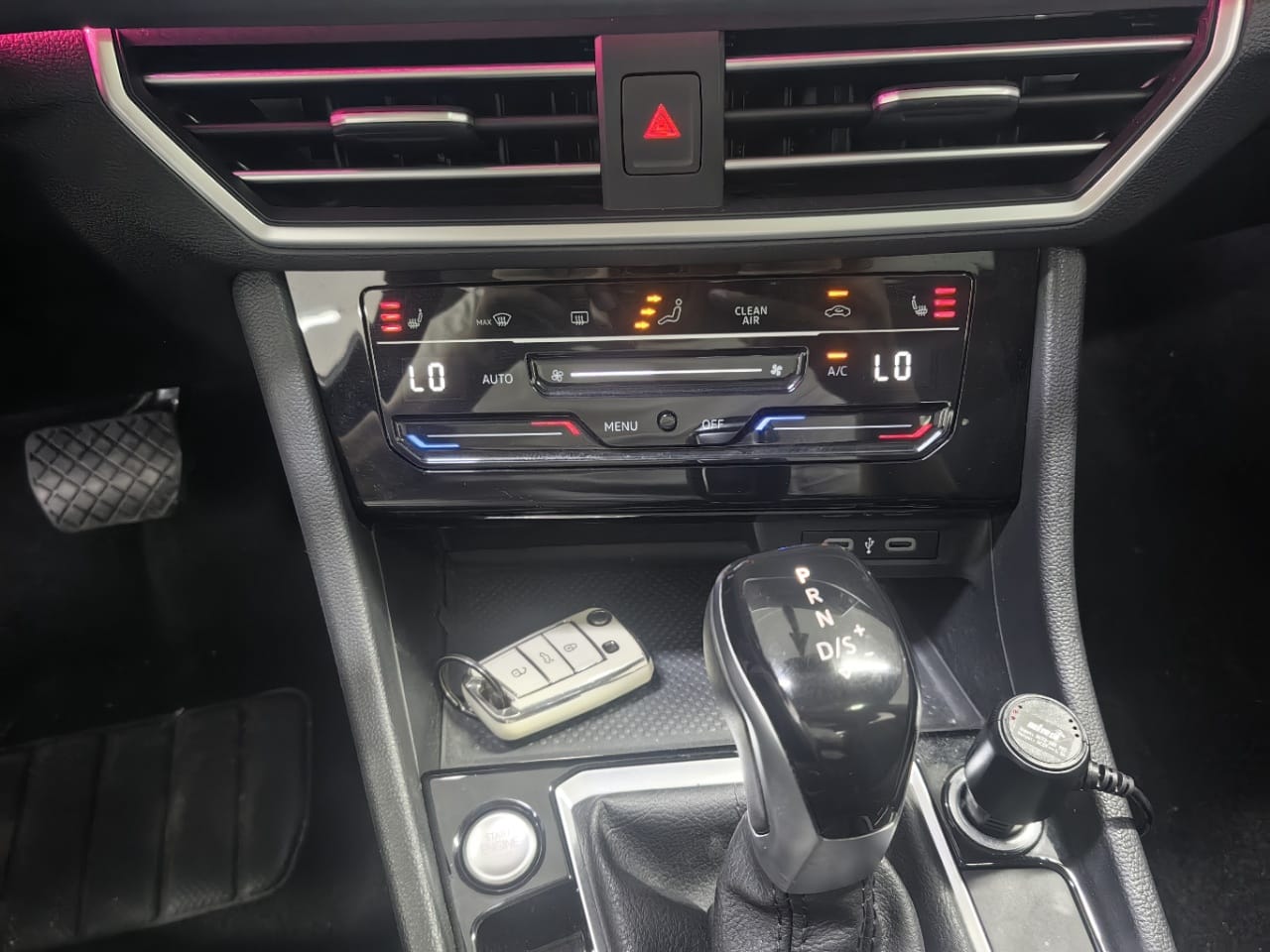 Volkswagen Sagitar Plus