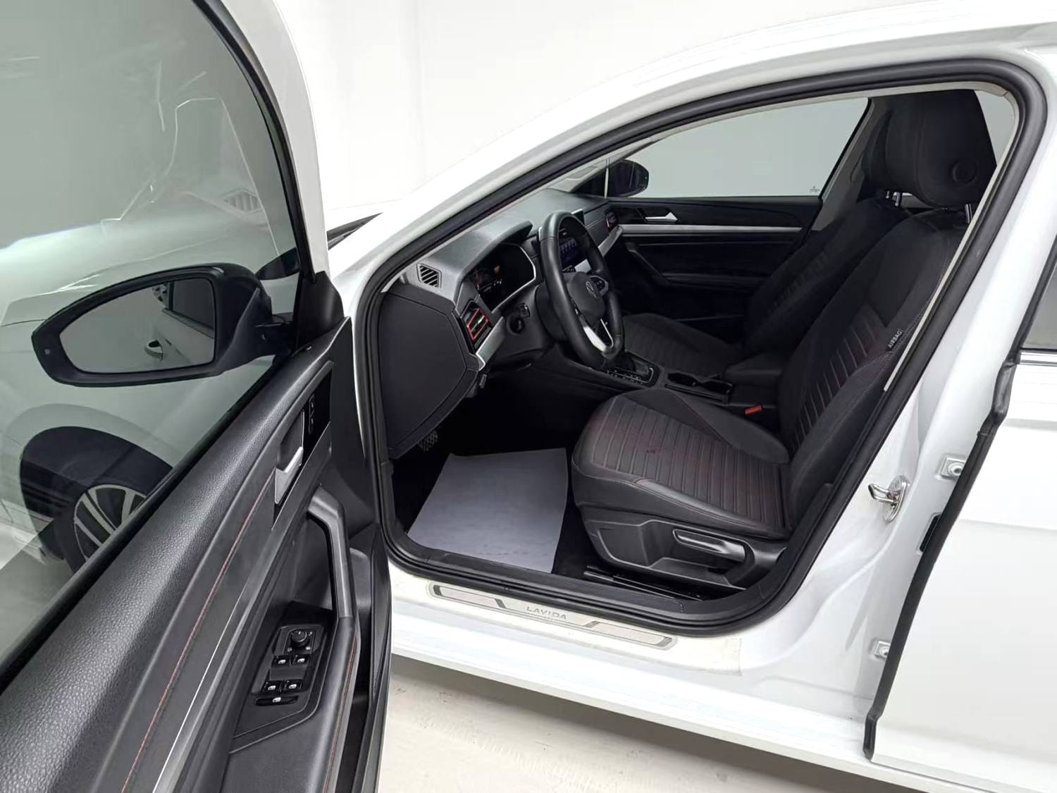 Volkswagen Lavida 300TSI Starry Sky Edition