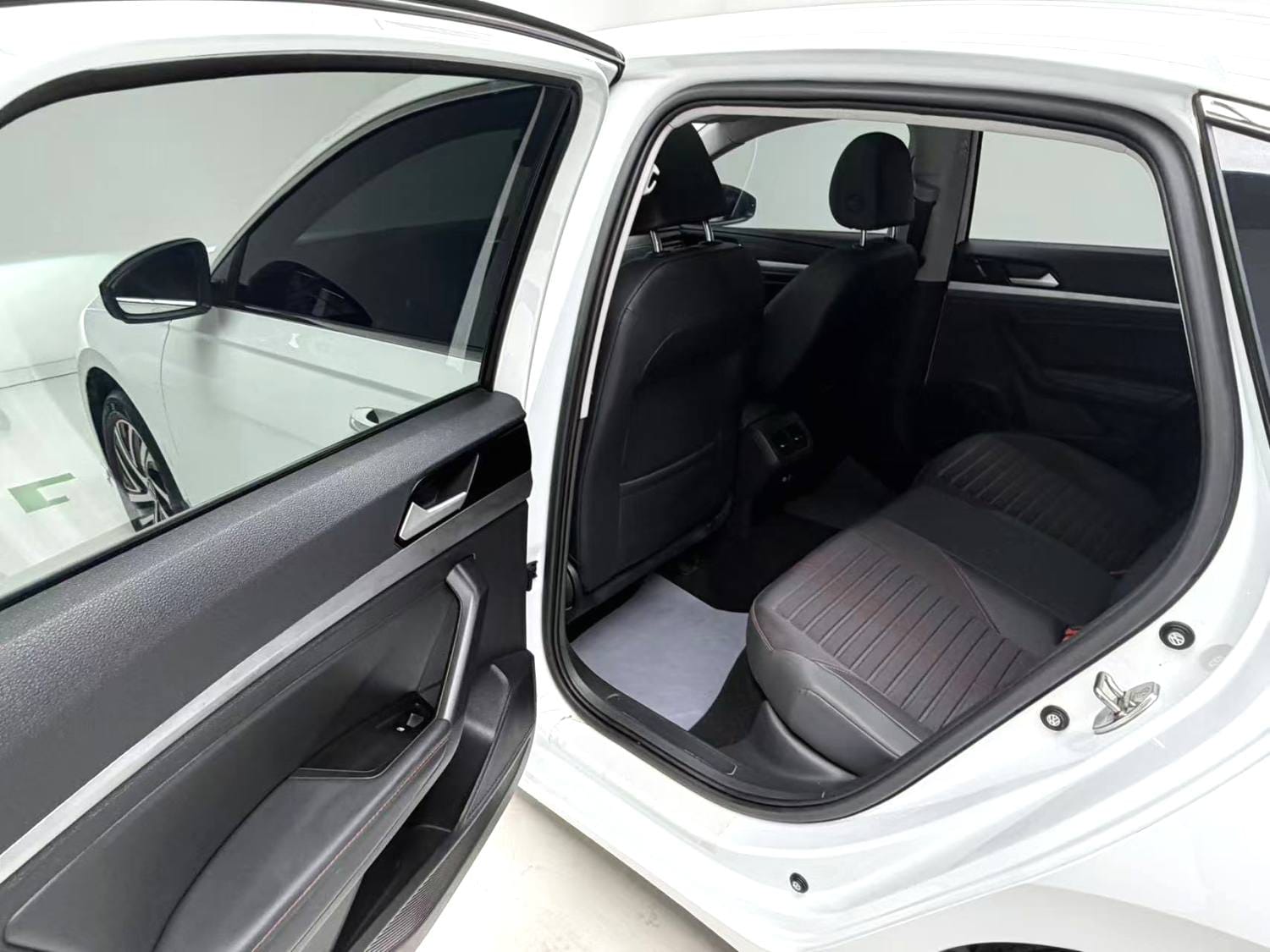 Volkswagen Lavida 300TSI Starry Sky Edition
