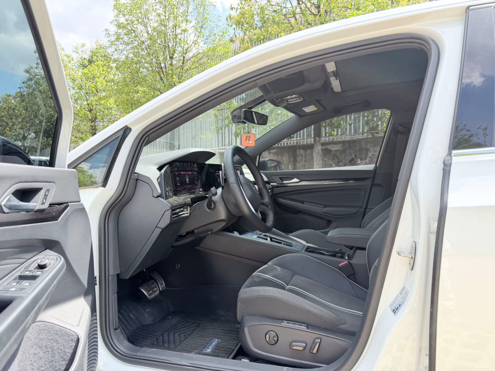Volkswagen Golf 280TSI DSG R-Line Lite - Фото 4