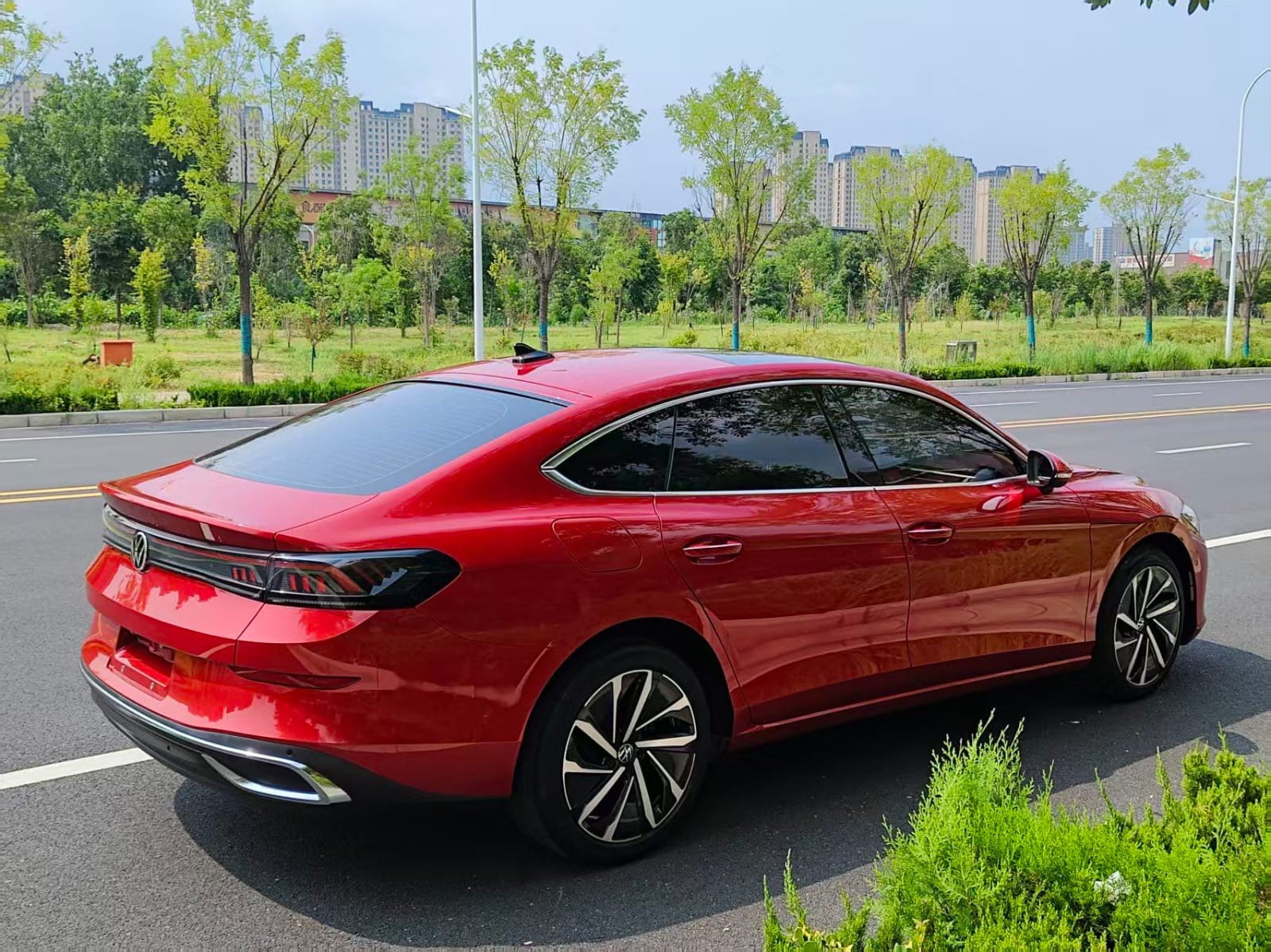 Volkswagen Lamando L 280TSI DSG Flagship Edition - Фото 3