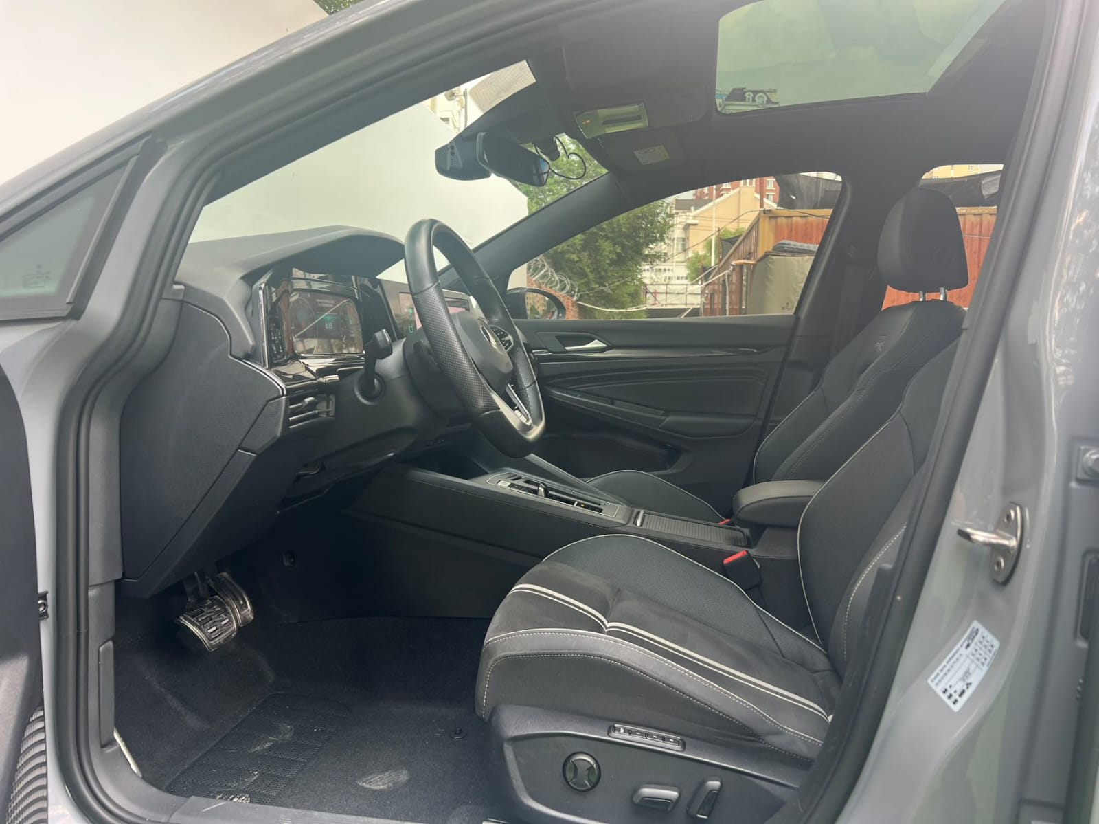 Volkswagen Golf 280TSI DSG R-Line