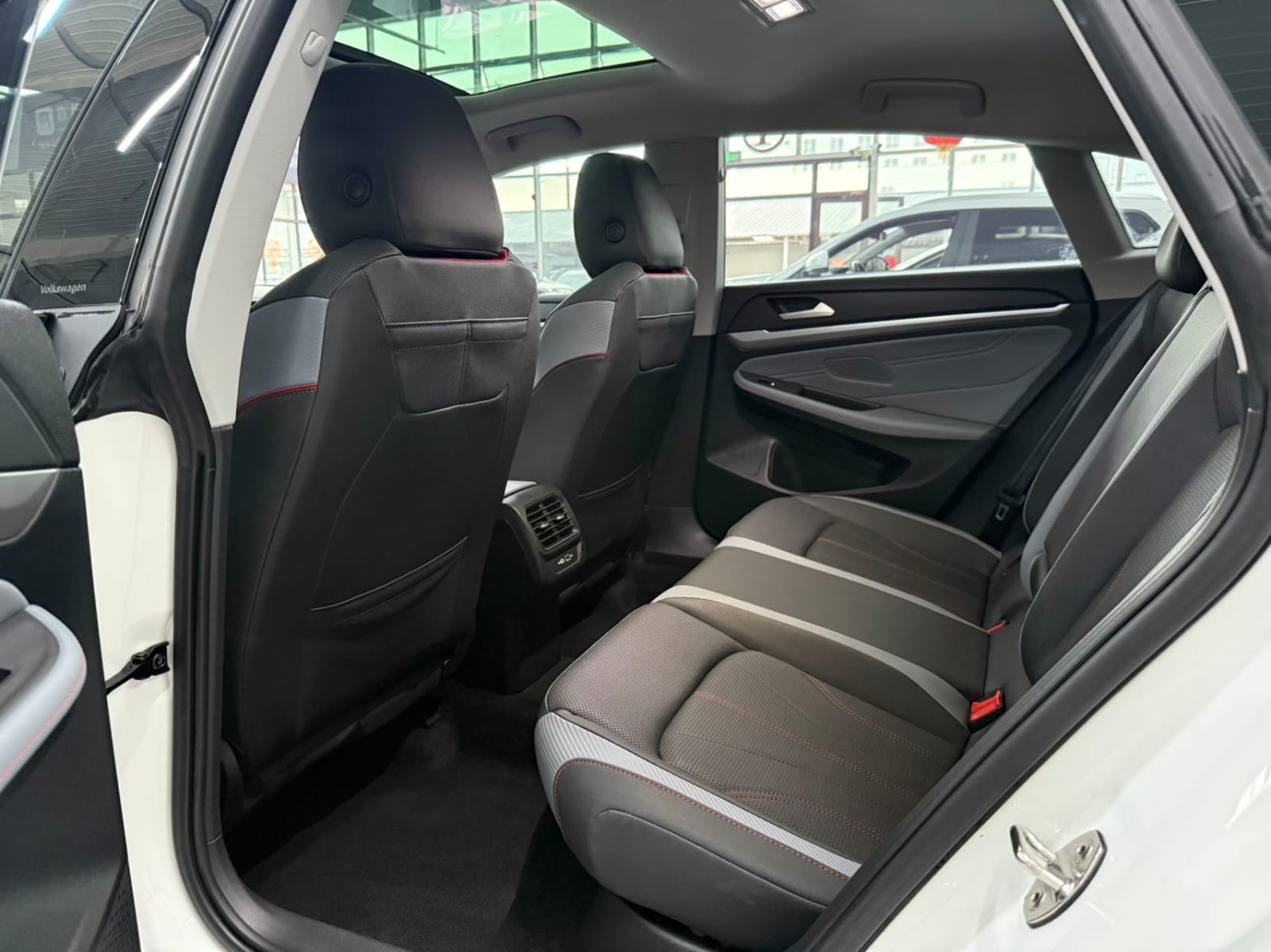 Volkswagen Lamando L 280TSI DSG