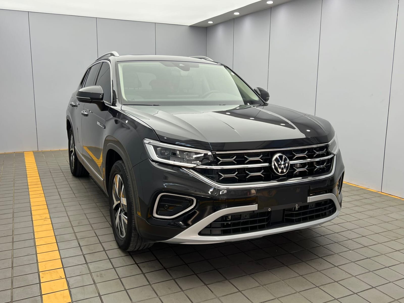 Volkswagen Tayron 280TSI Deluxe Plus Premium Edition