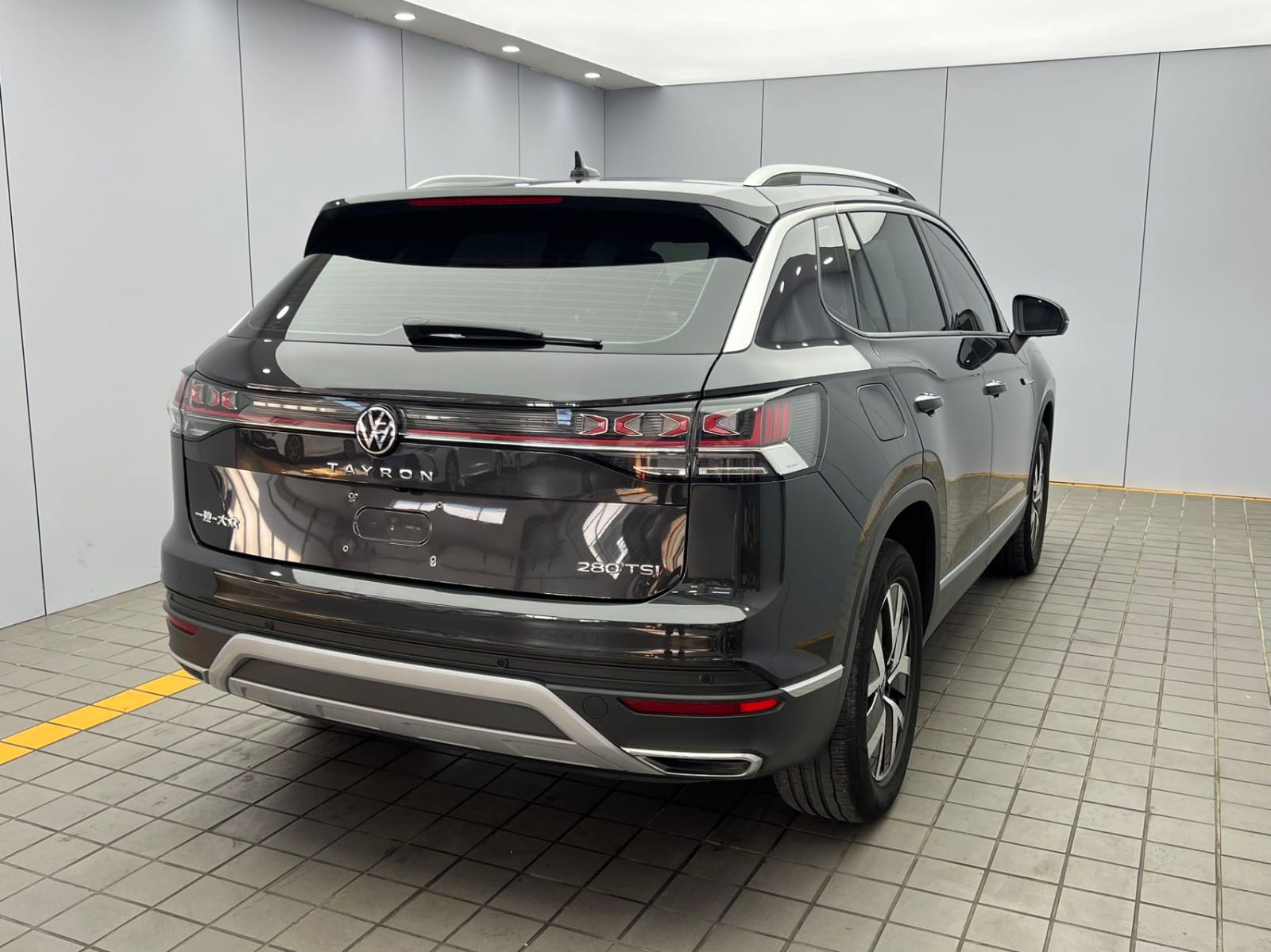 Volkswagen Tayron 280TSI Deluxe Plus Premium Edition