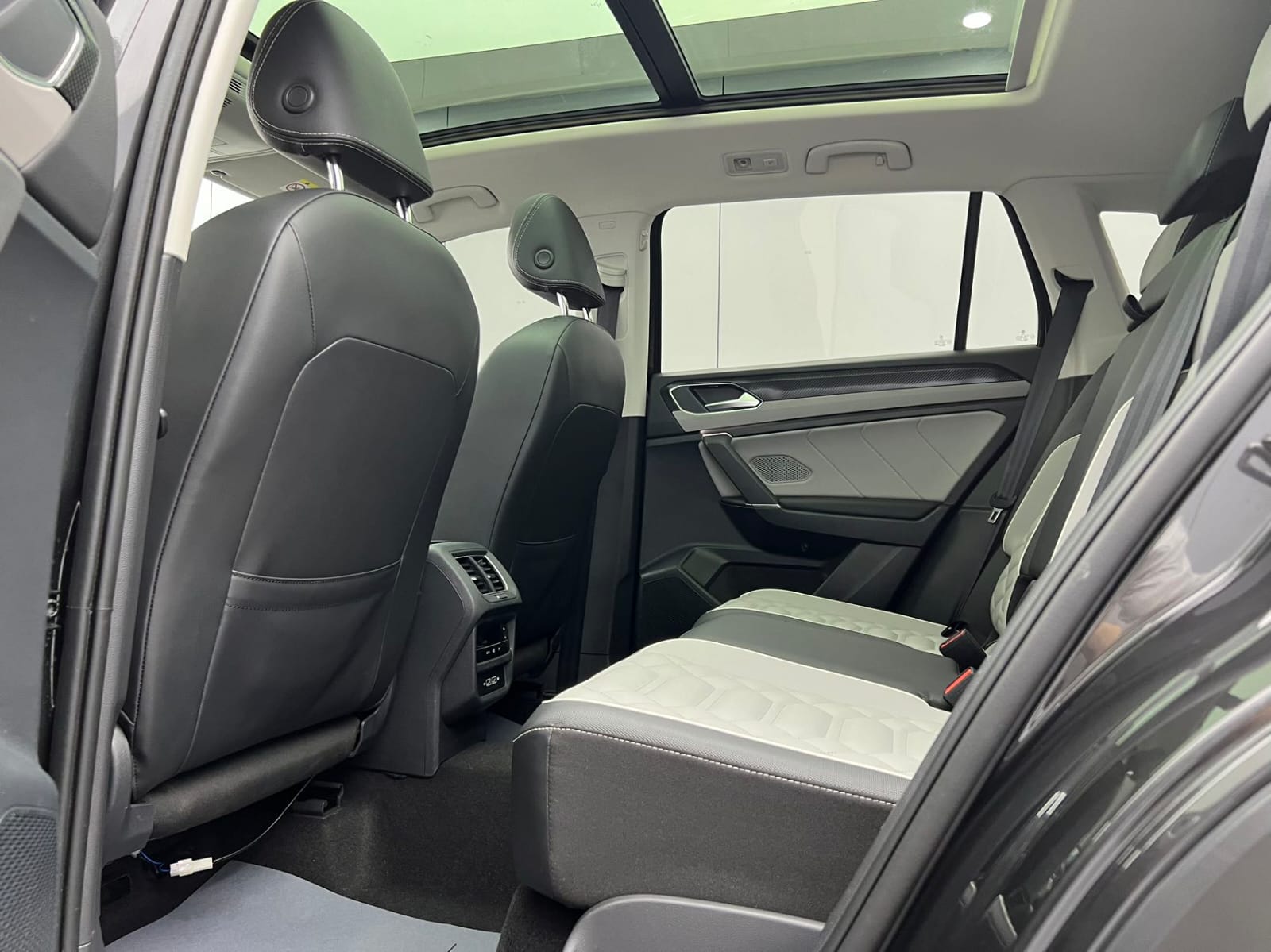 Volkswagen Tayron 280TSI Deluxe Plus Premium Edition
