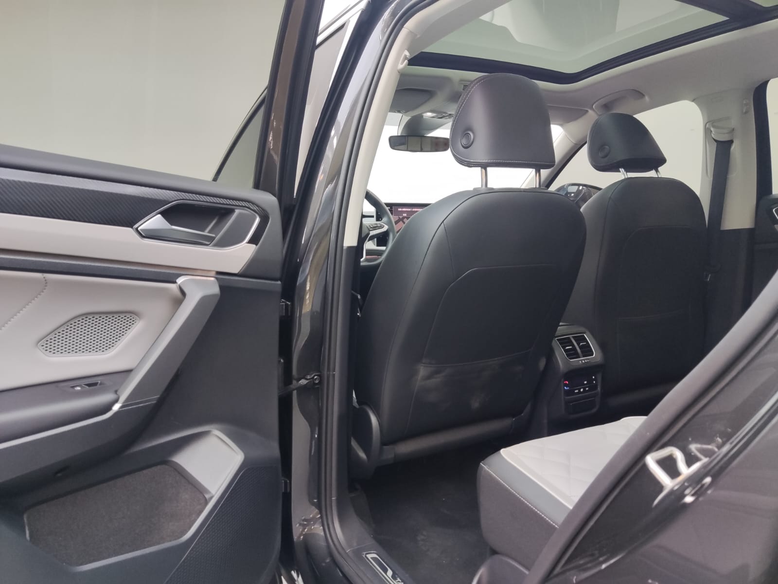 Volkswagen Tayron 280TSI Deluxe Plus Premium Edition