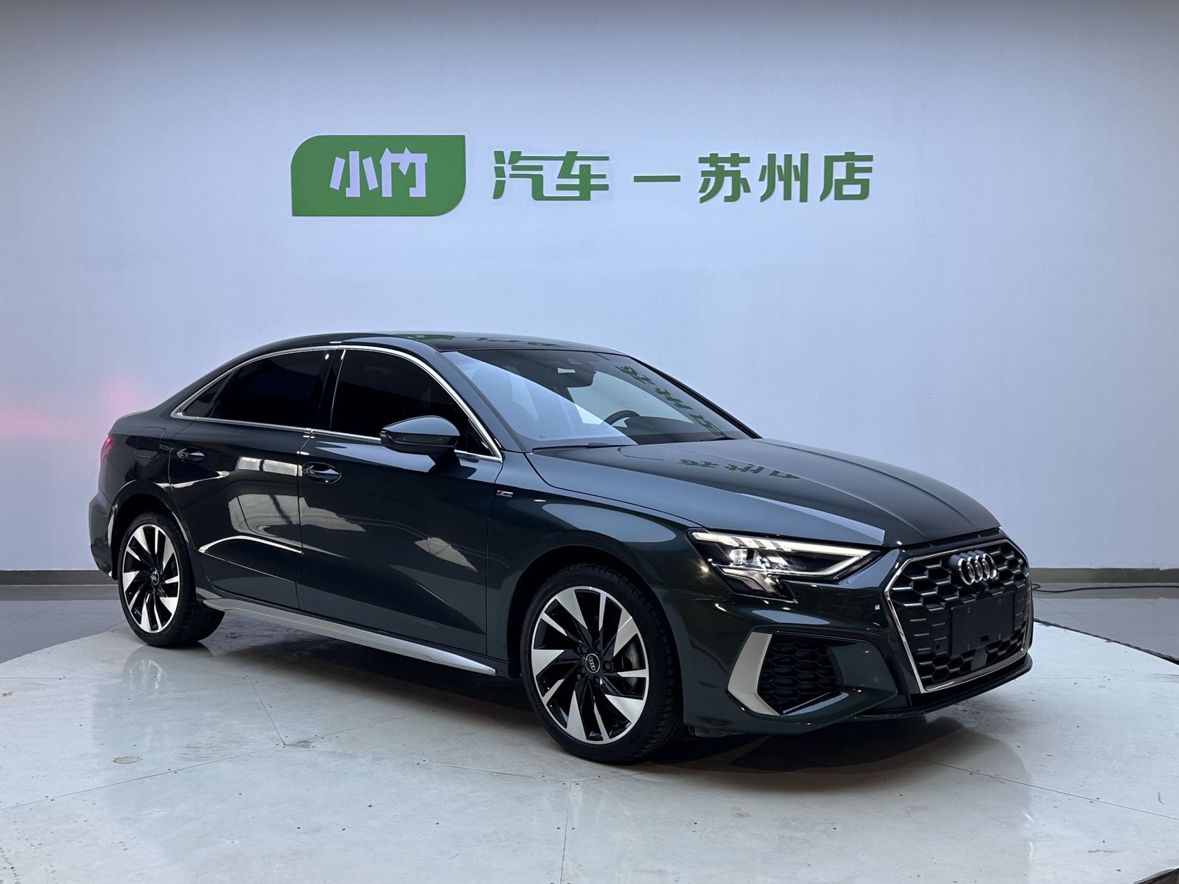 Audi A3L Limousine 35 TFSI Предшественник