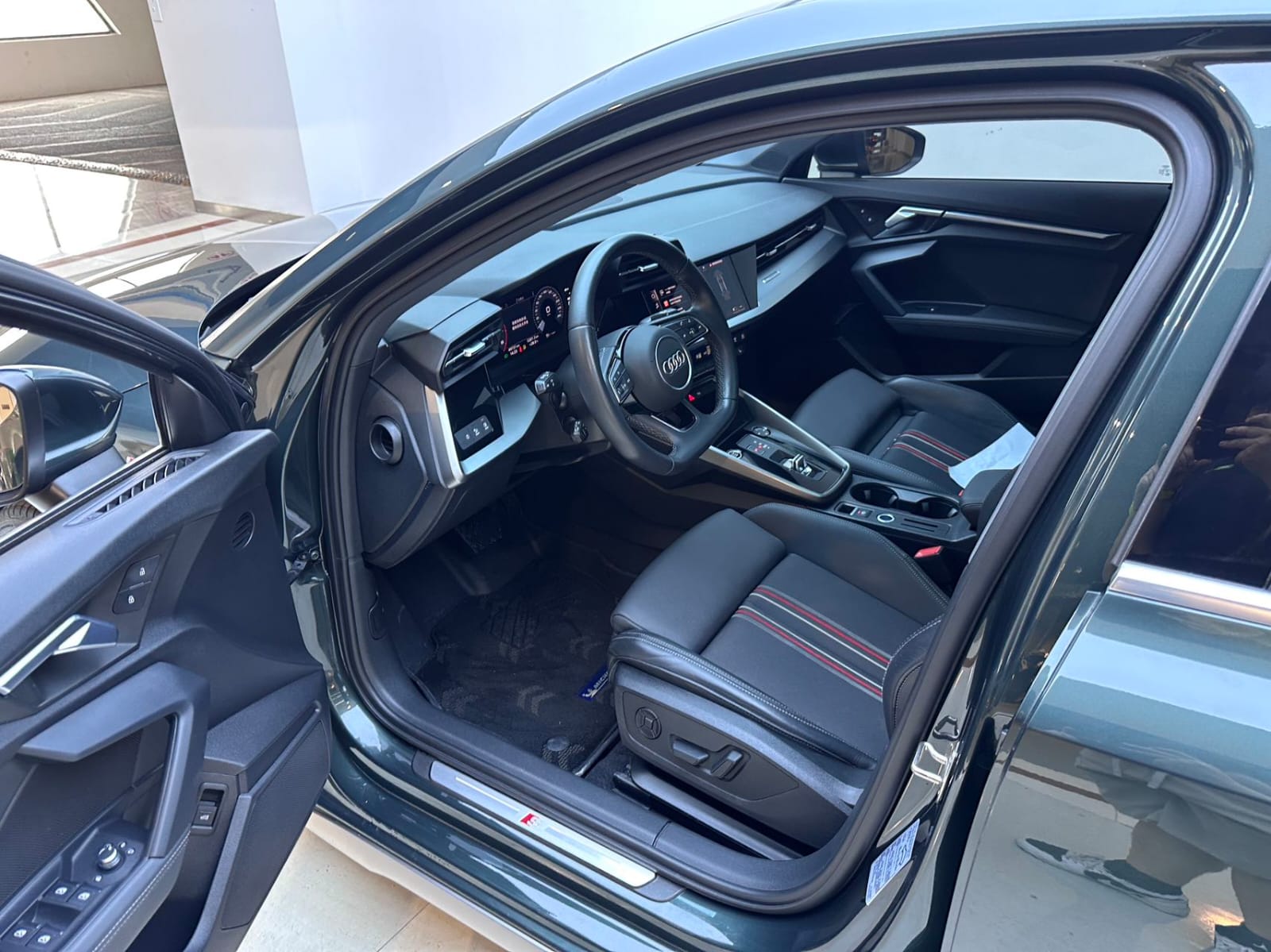 Audi A3L Limousine 35 TFSI Предшественник