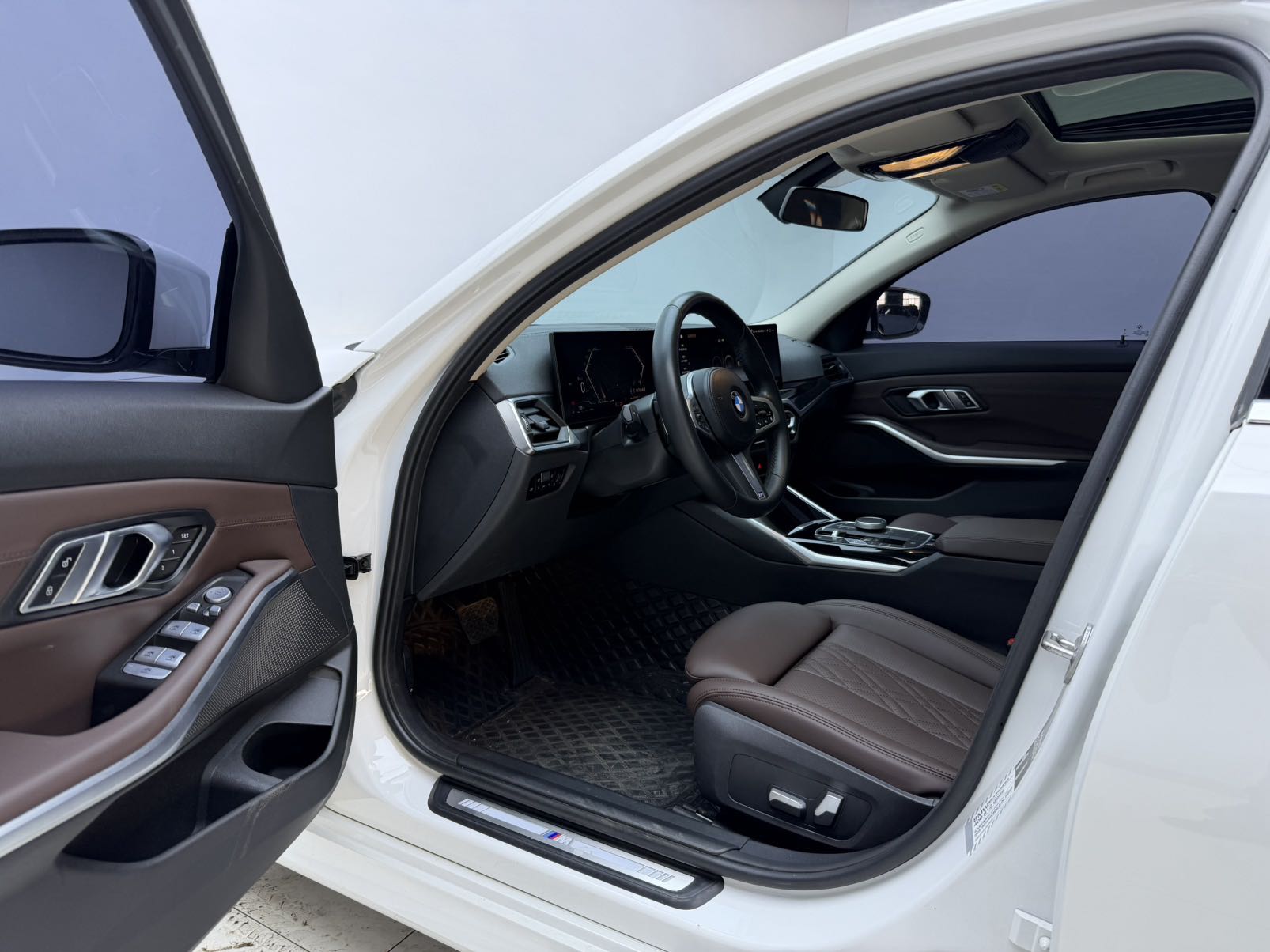 BMW 3-Series 320Li M Sport Package