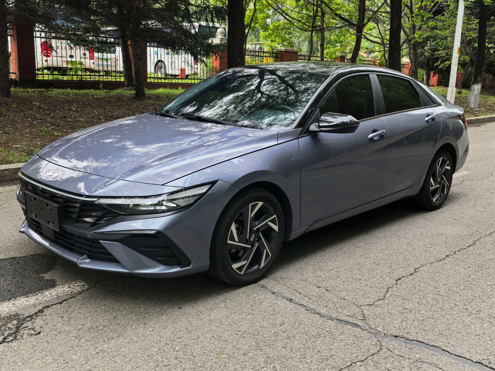 Hyundai Elantra 1.5L CVT LUX