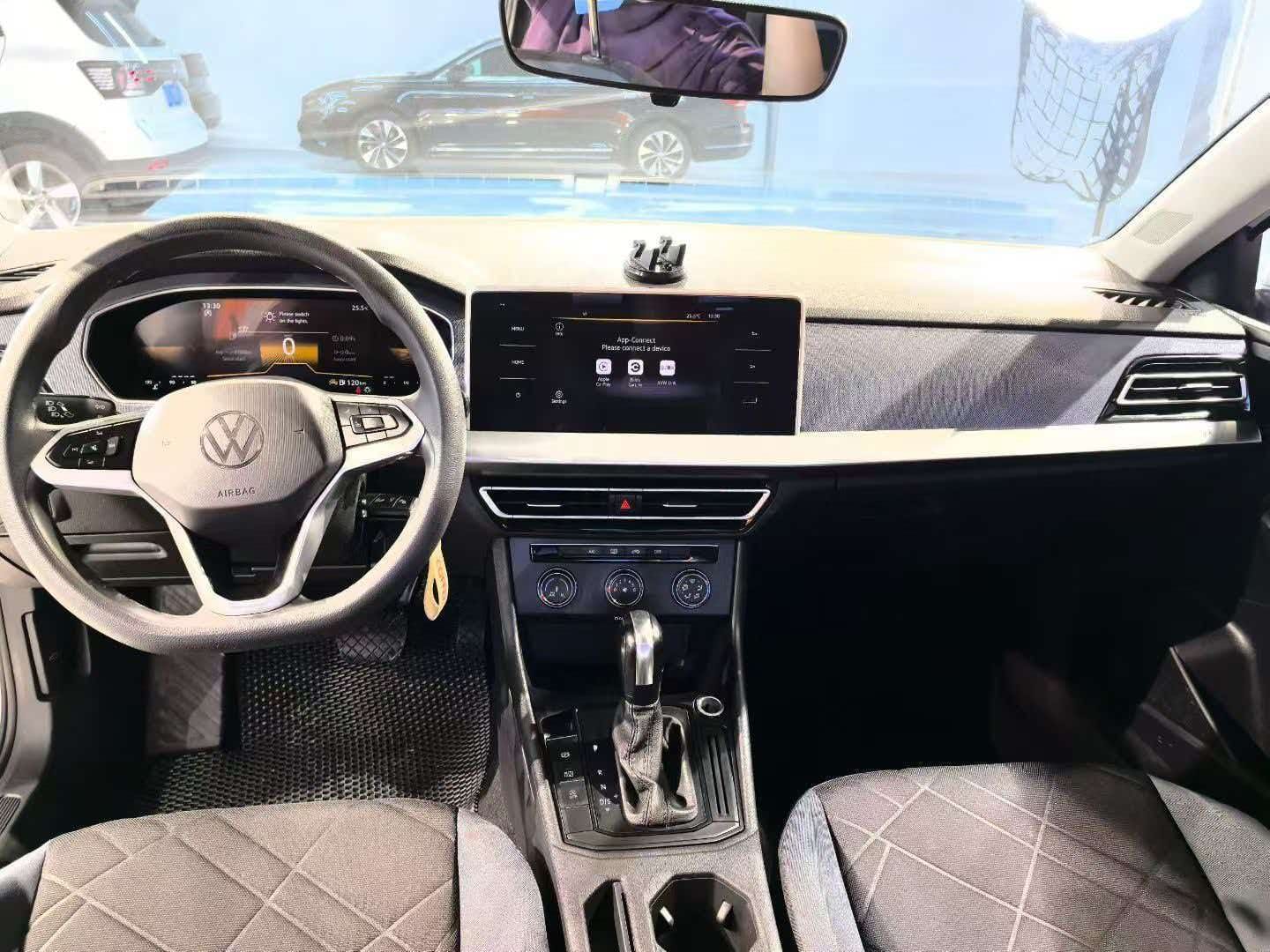 Volkswagen Lavida 1.5L