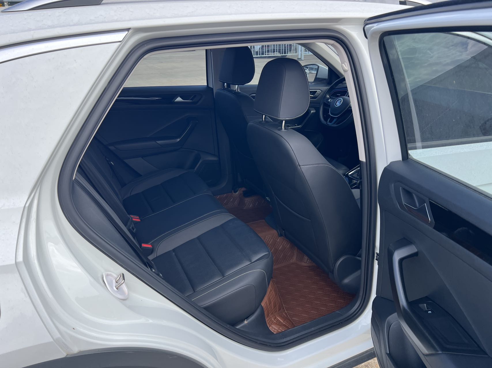 Volkswagen T-Roc Tango 280TSI DSG
