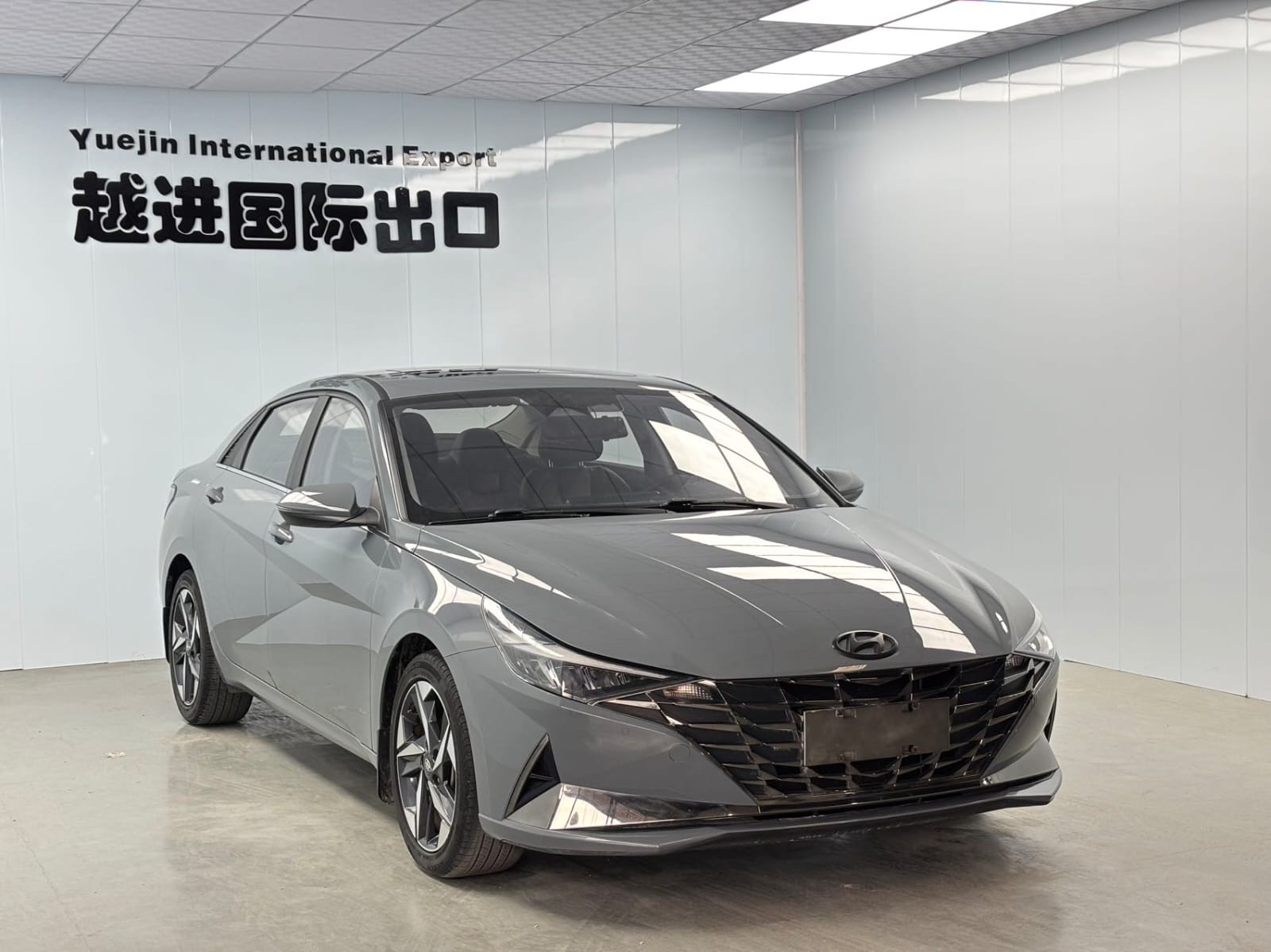 Hyundai Elantra 1.5L Precious Edition