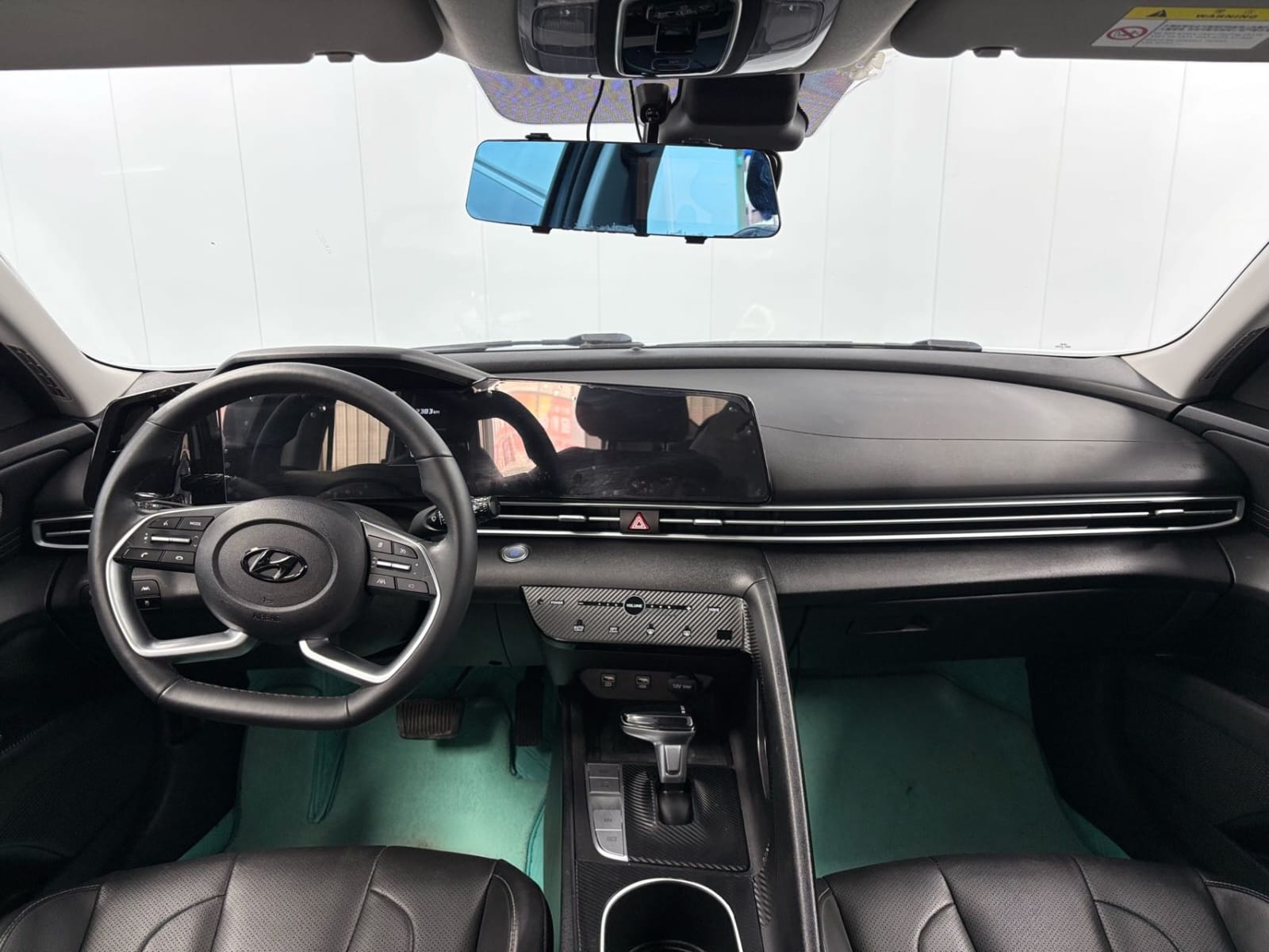 Hyundai Elantra 1.5L Precious Edition