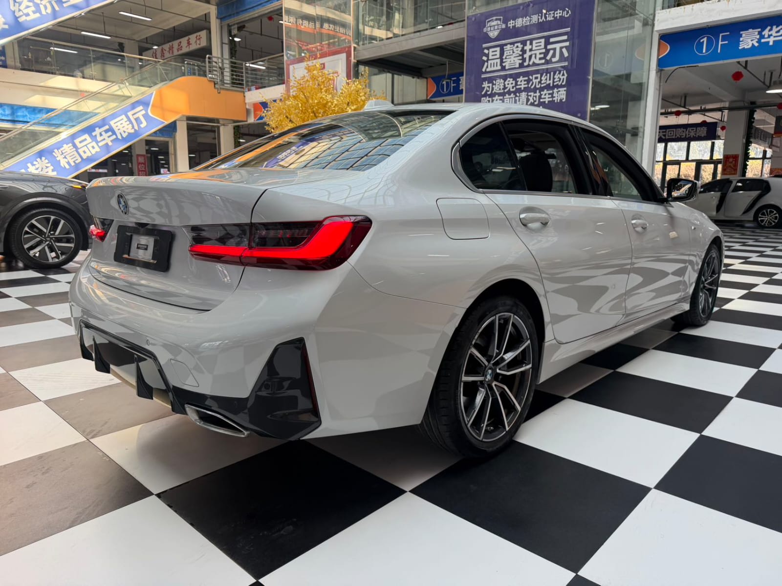 BMW 3 Series 320Li M Sport