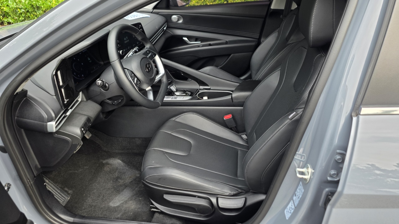 Hyundai Elantra 1.5L CVT GLX Elite Edition