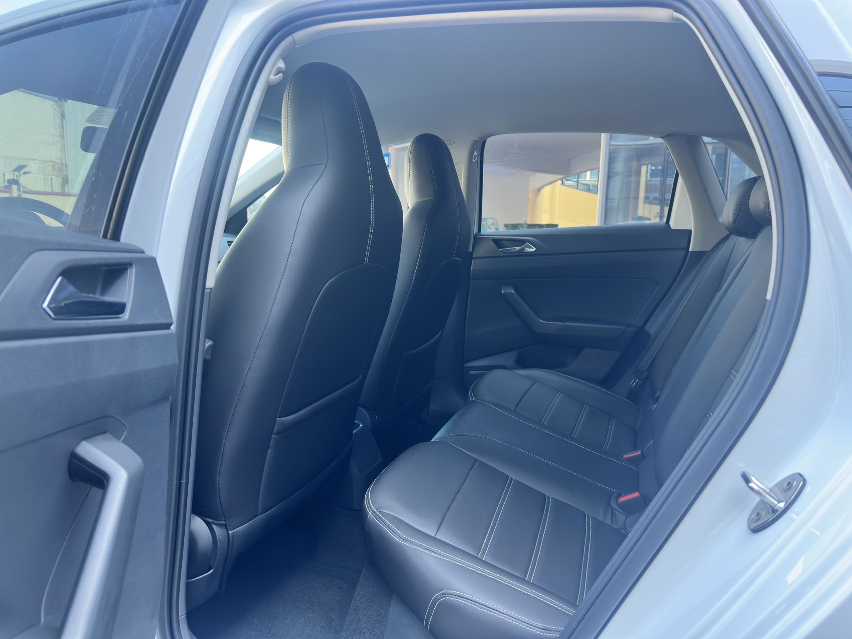 Volkswagen Polo Plus 1.5L