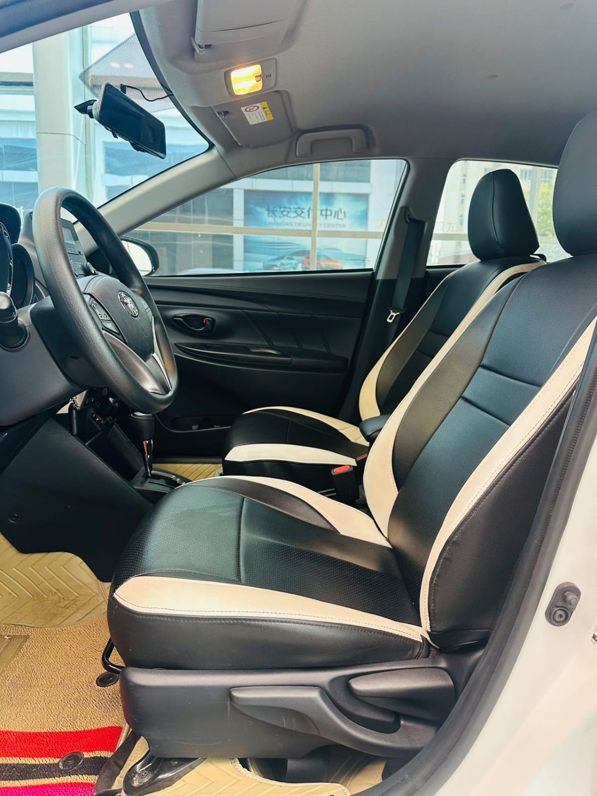 Toyota YarisL Glee X 1.5L CVT Leading PLUS Edition